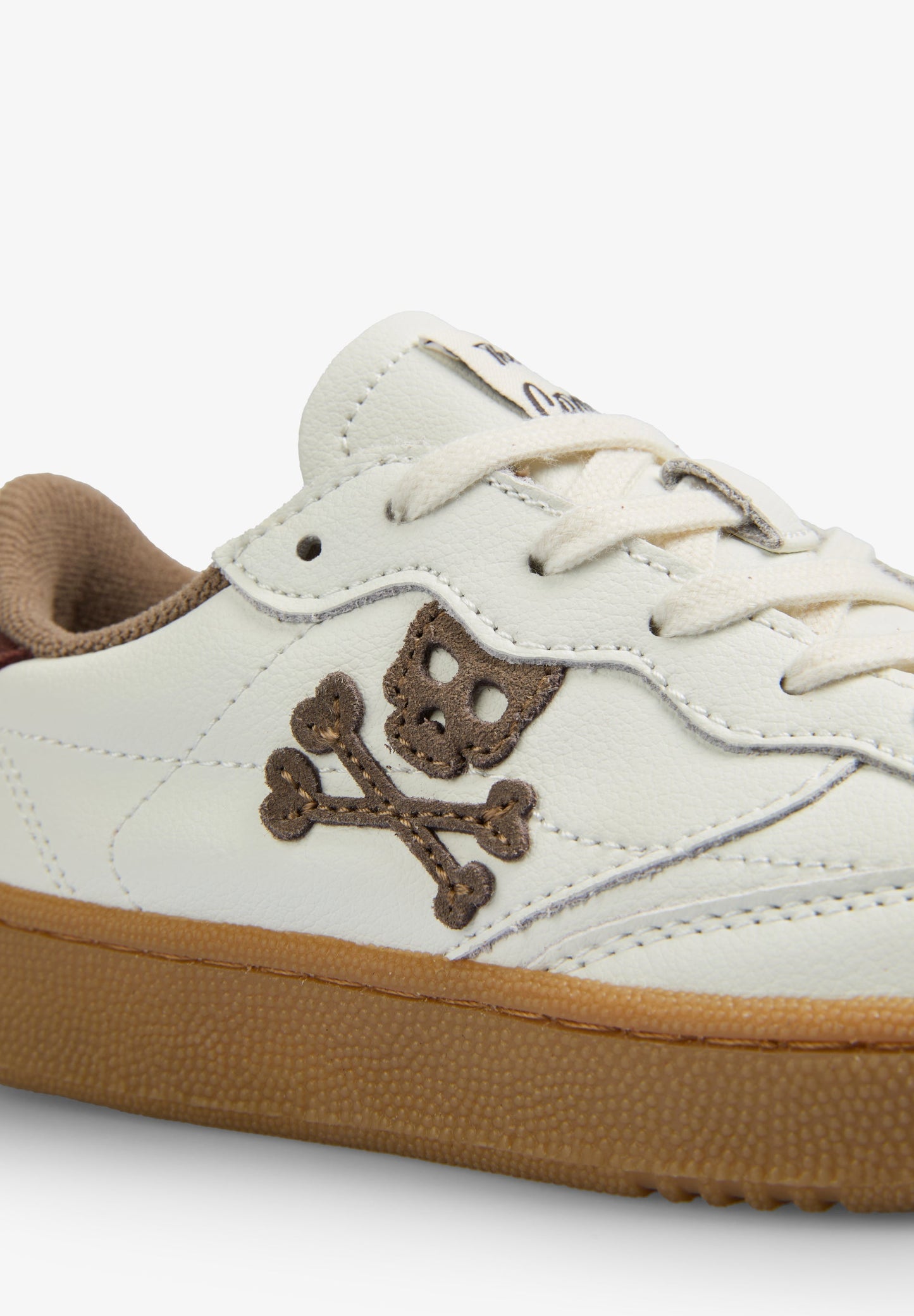 CONTRAST SOLE SKULL SNEAKERS