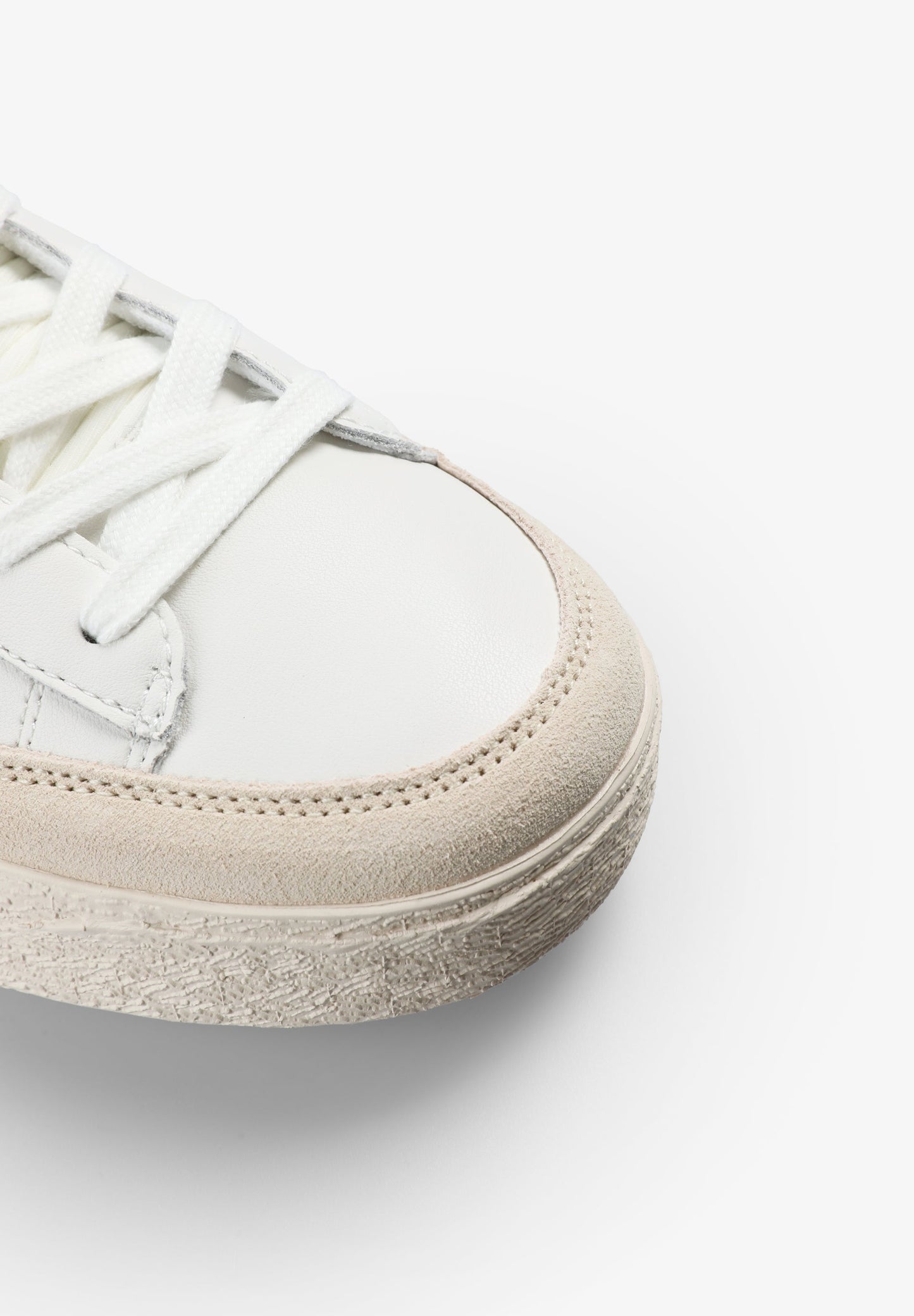 CLASSIC SOLE SNEAKERS WITH TOE DETAIL