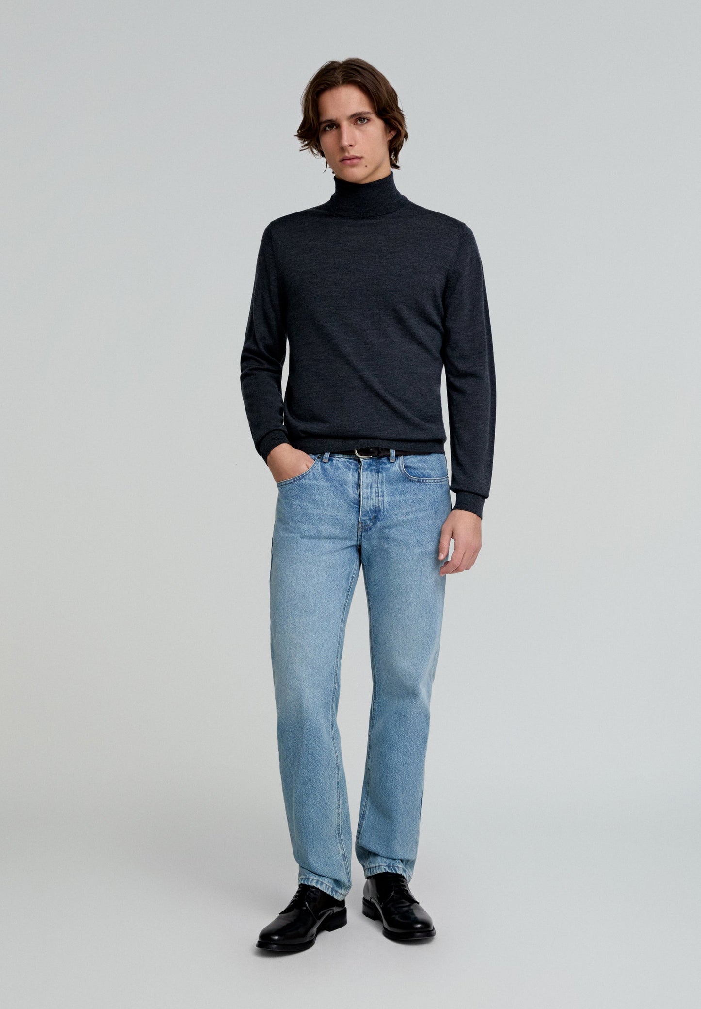 CLASSIC ROLL NECK TRICOT