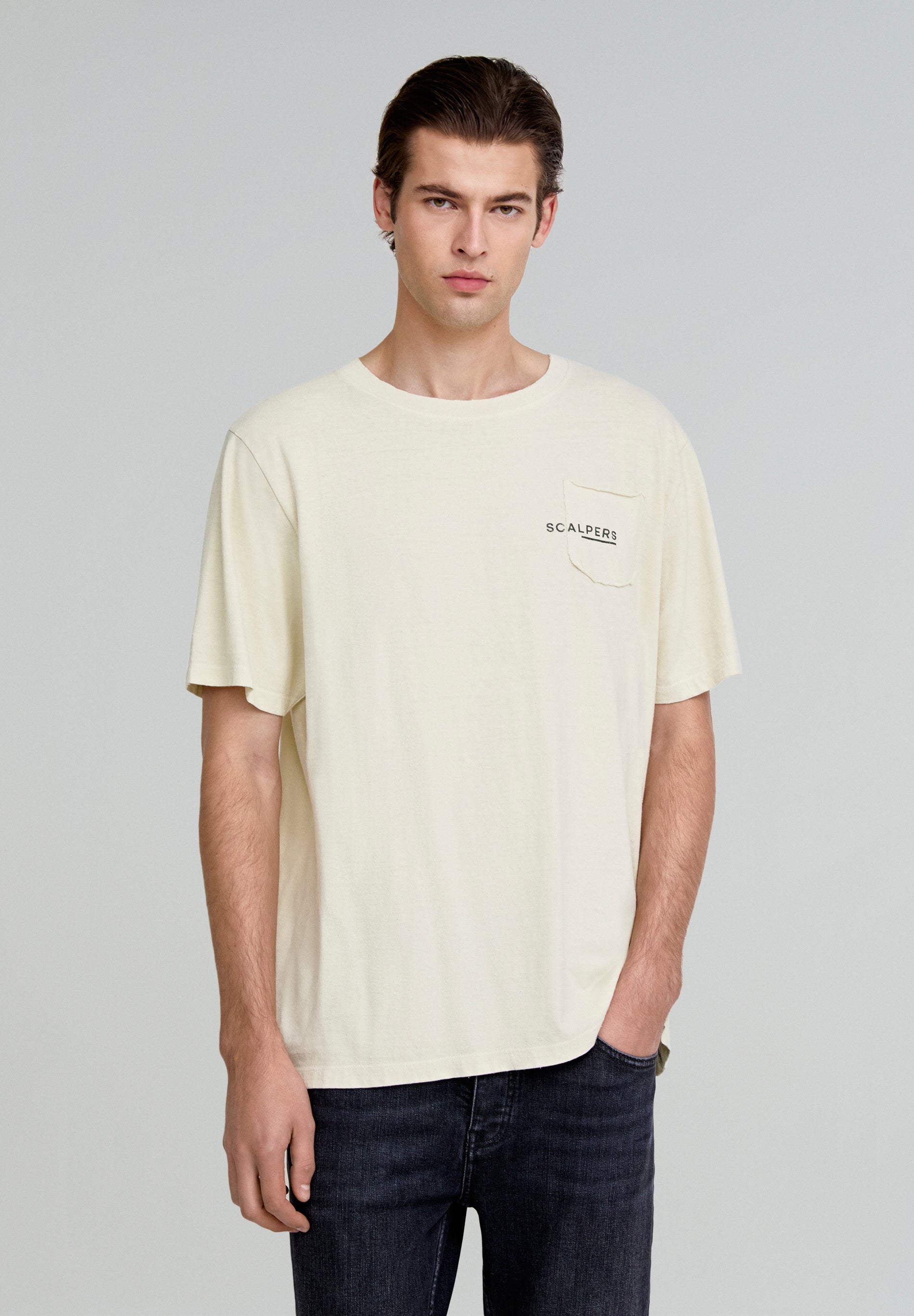 T-SHIRT WITH LOGO POCKET