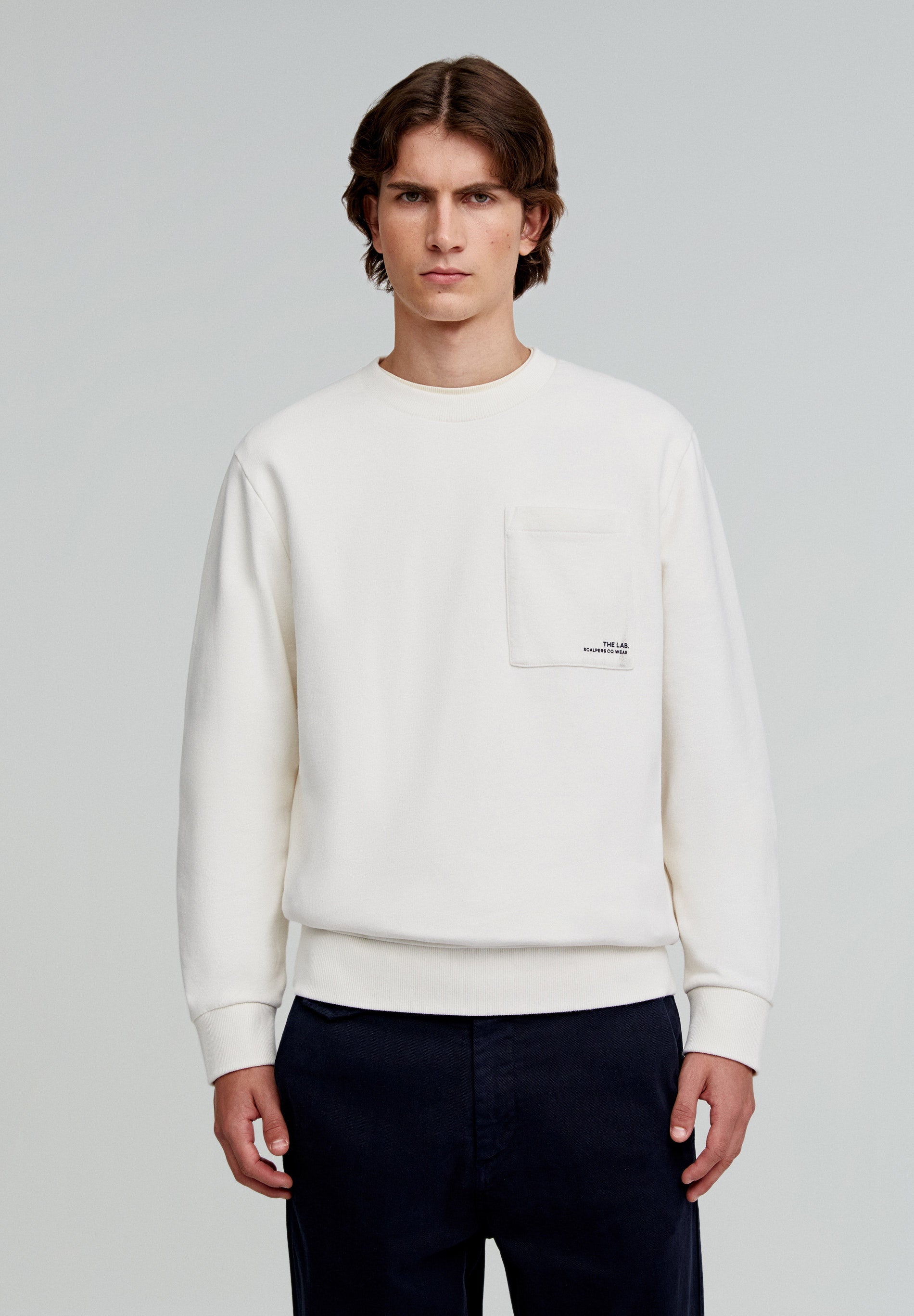 CHEST POCKET SWEATSHIRT