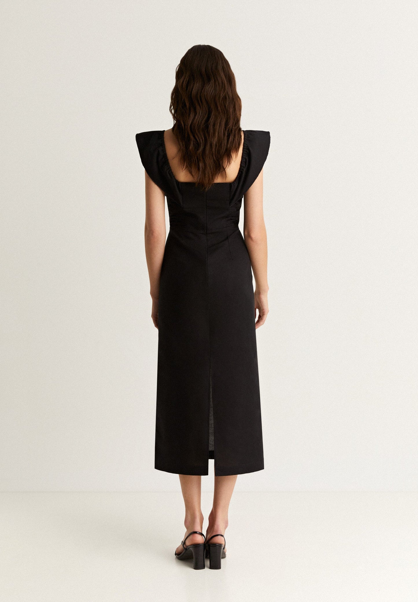 LINEN MIDI DRESS WITH DRAPED CHEST