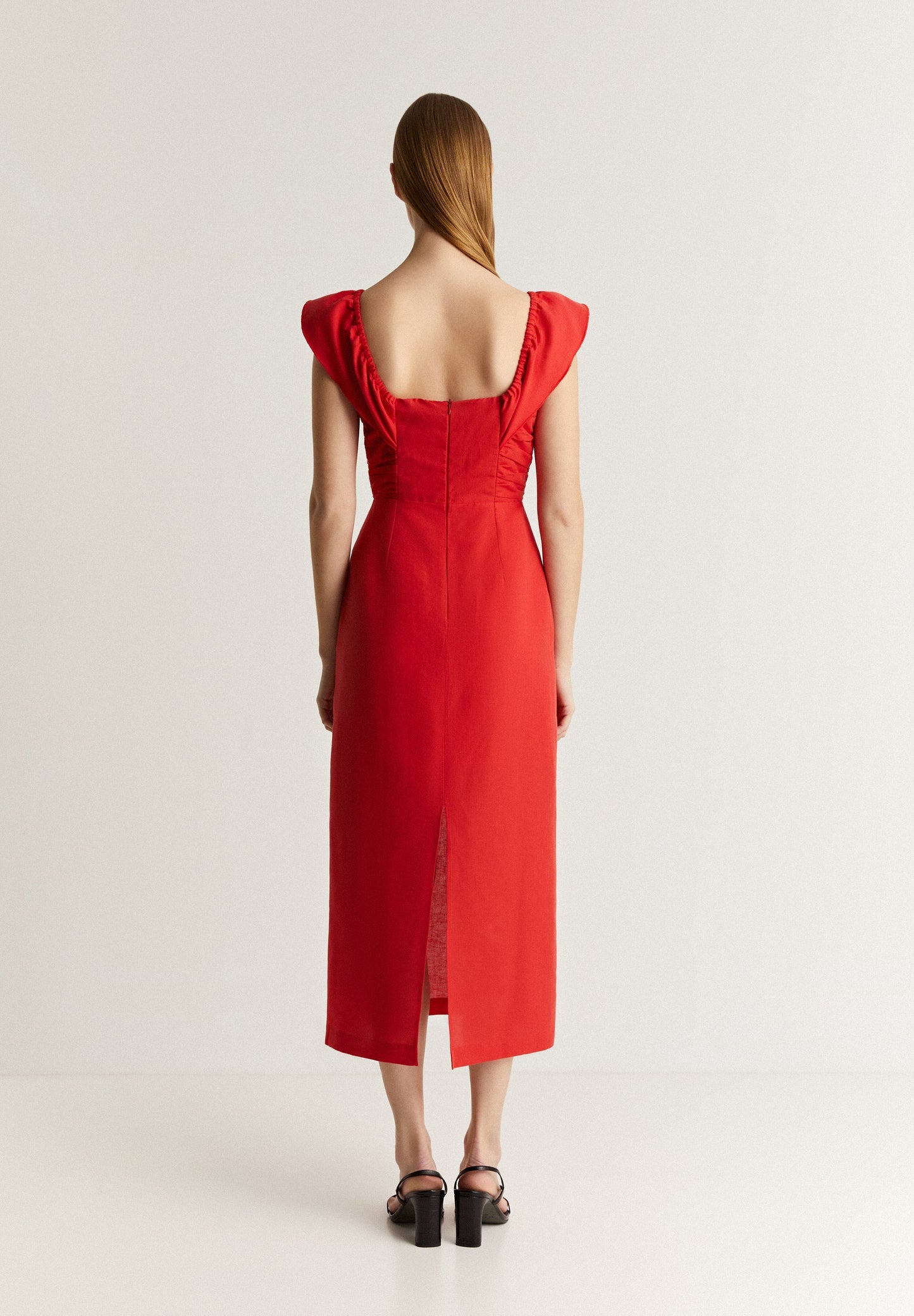 LINEN MIDI DRESS WITH DRAPED CHEST