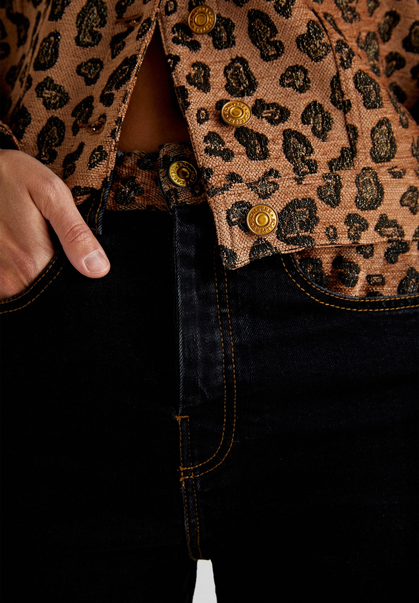 ANIMAL PRINT DETAIL JEANS