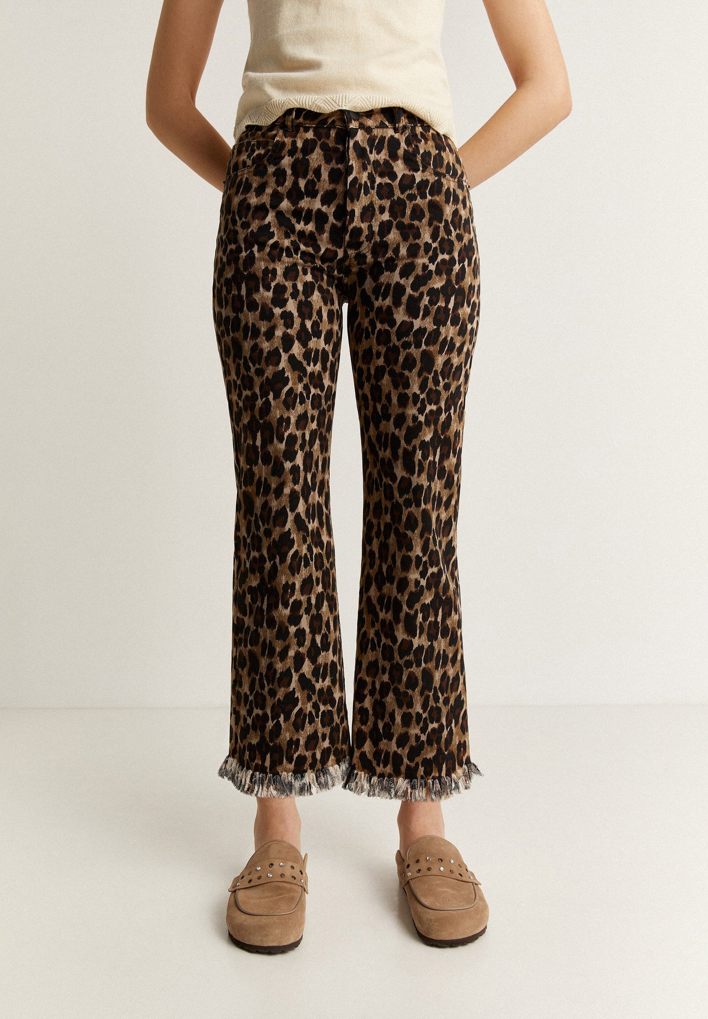 ANIMAL PRINT TROUSERS WITH FRAYED HEM