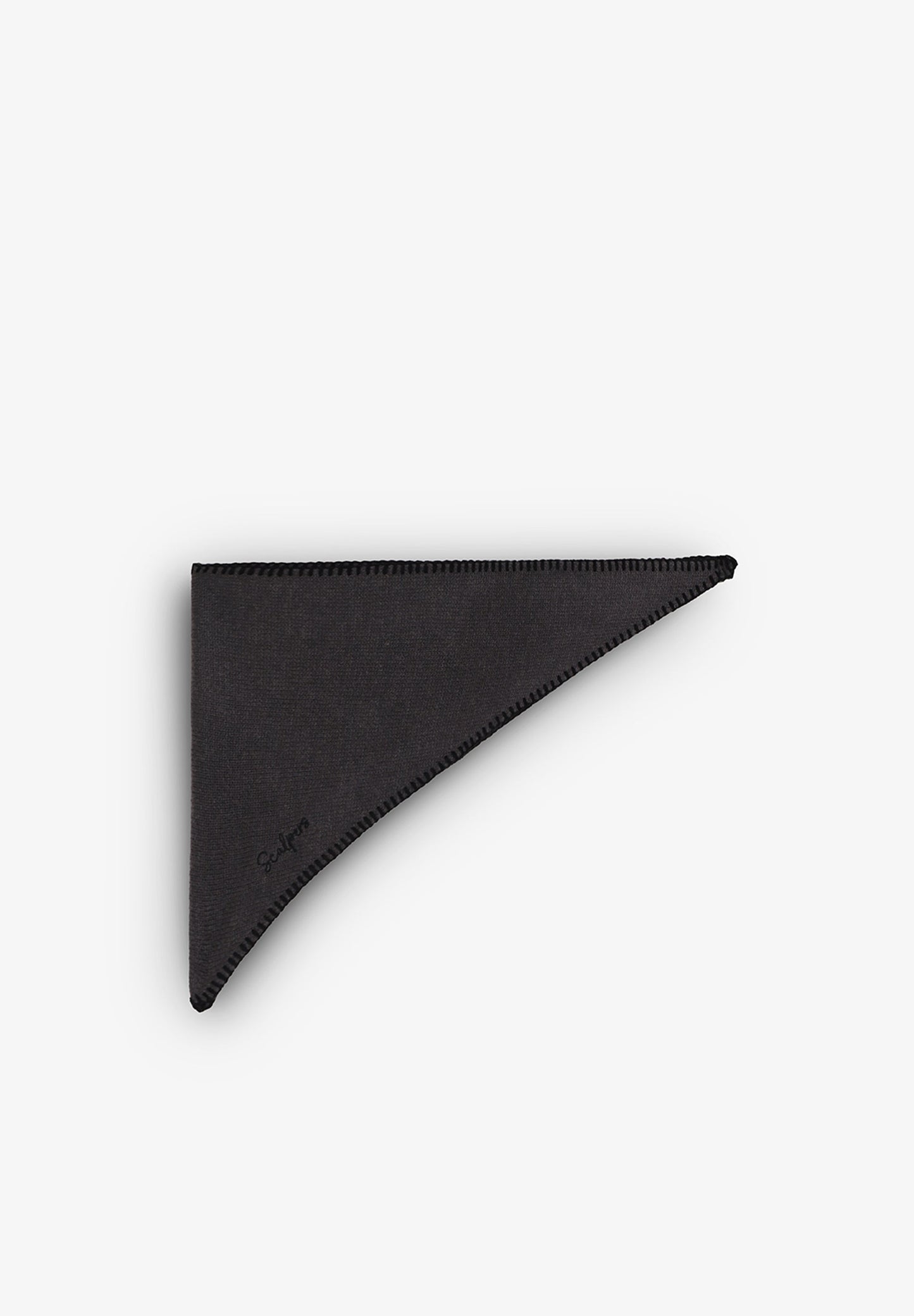 SCP TRIANGLE SCARF