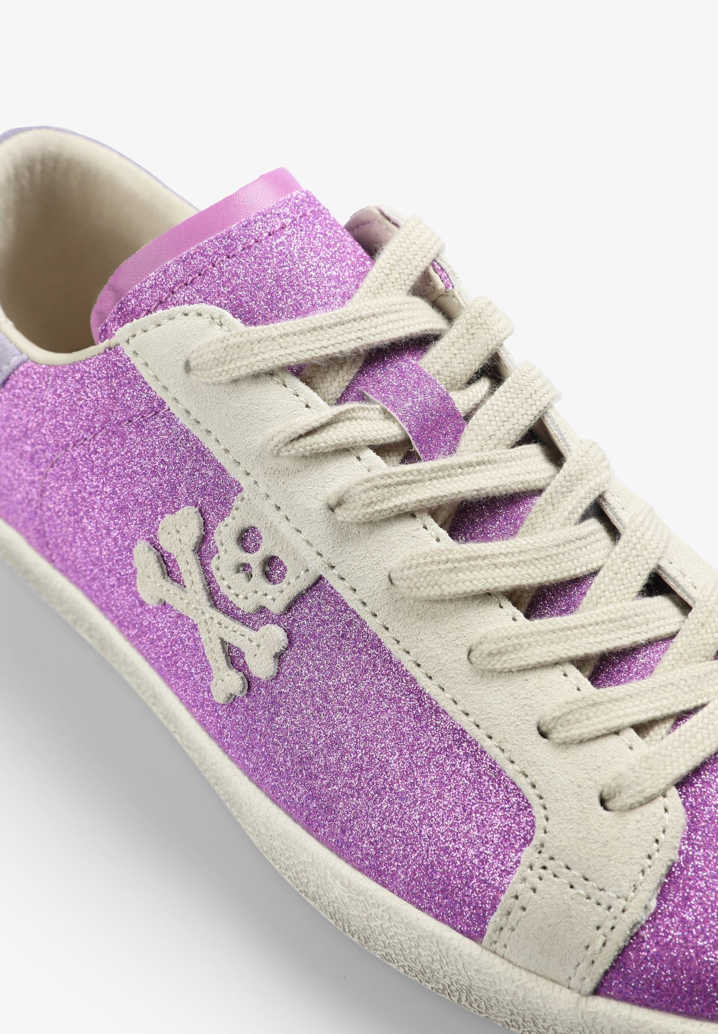 LOW-TOP GLITTER SKULL SNEAKERS