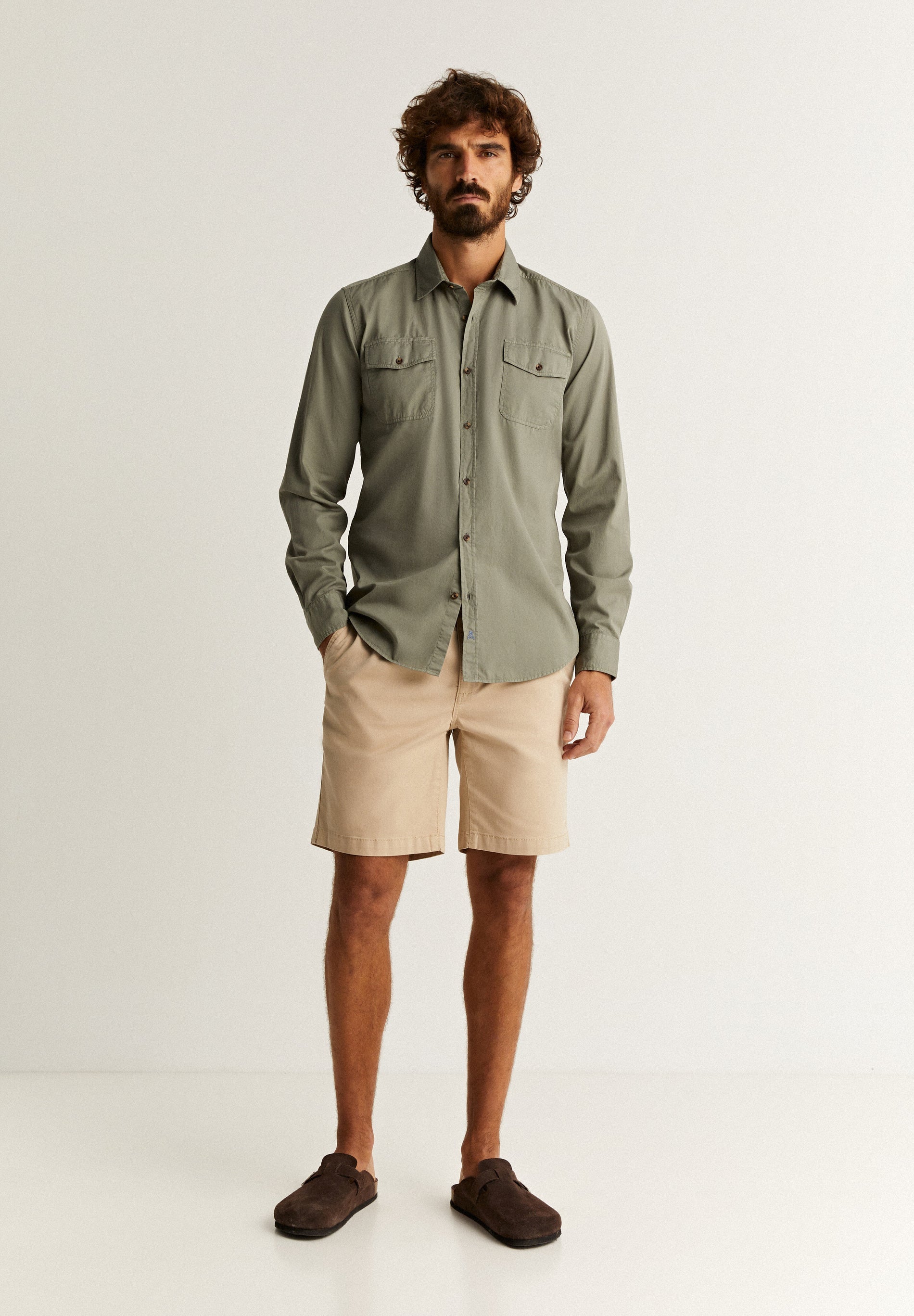 BUTTONED SHIRT WITH POCKETS