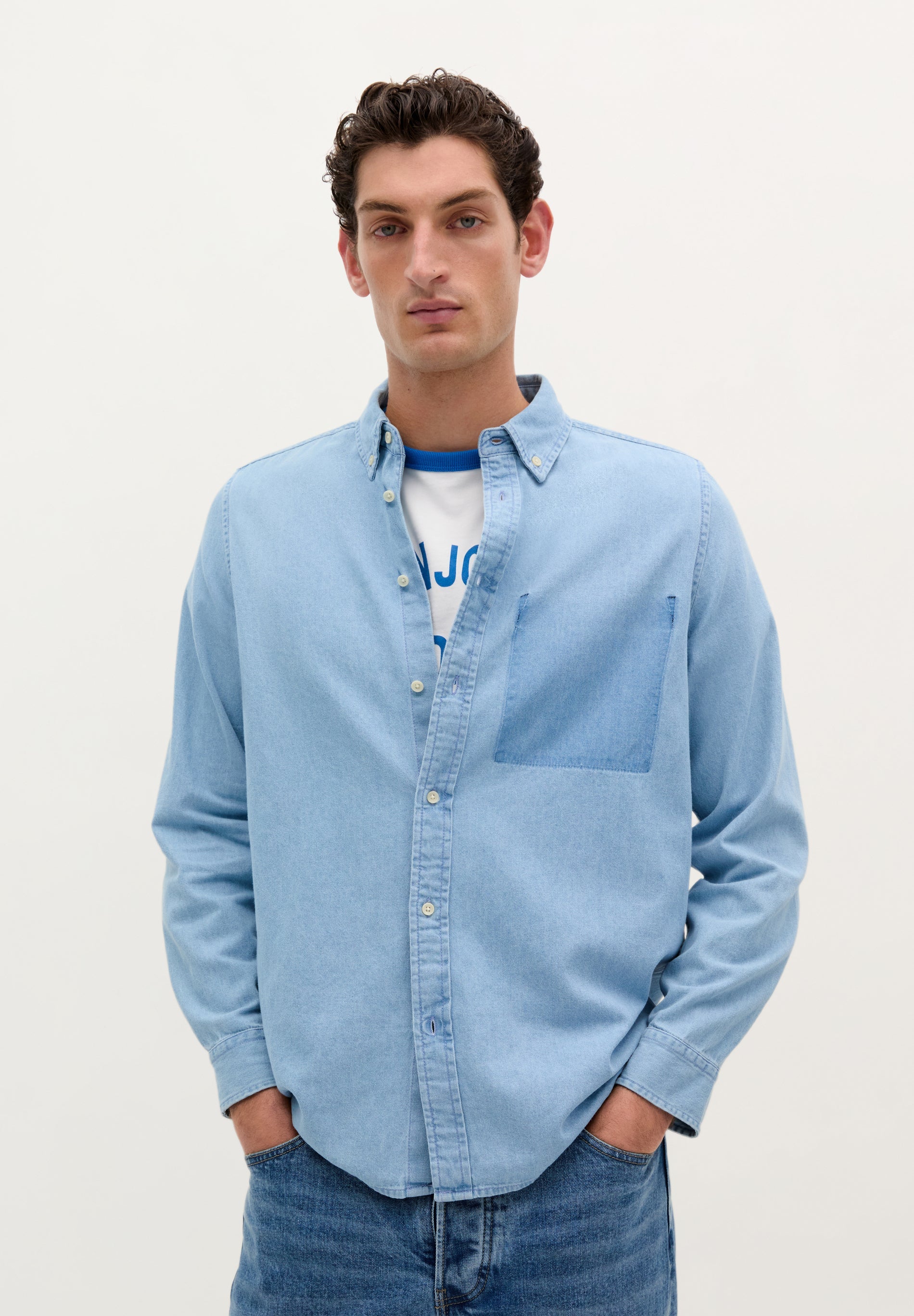 DENIM SHIRT WITH PATCH POCKET