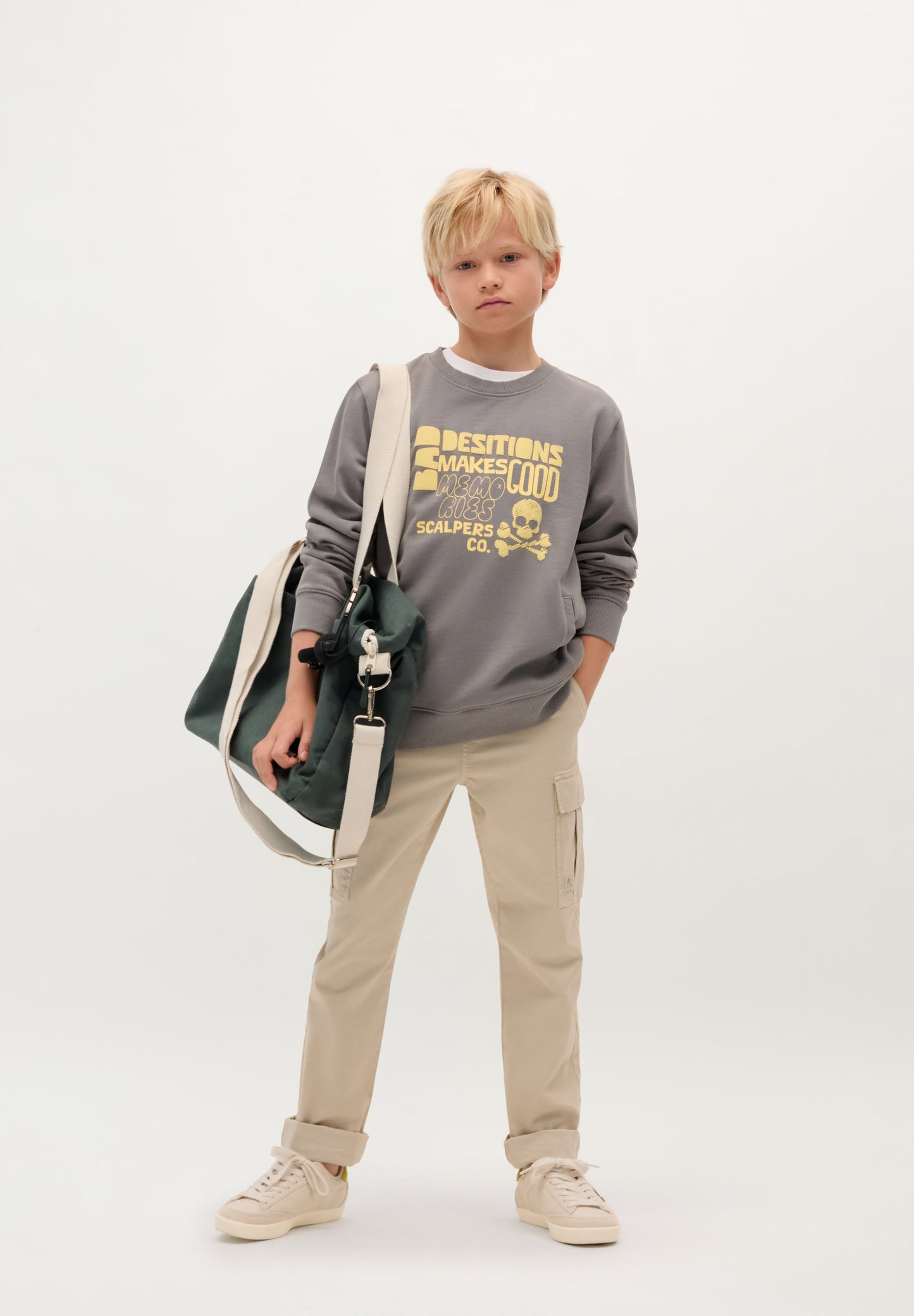 SWEATSHIRT WITH FRONT PRINT