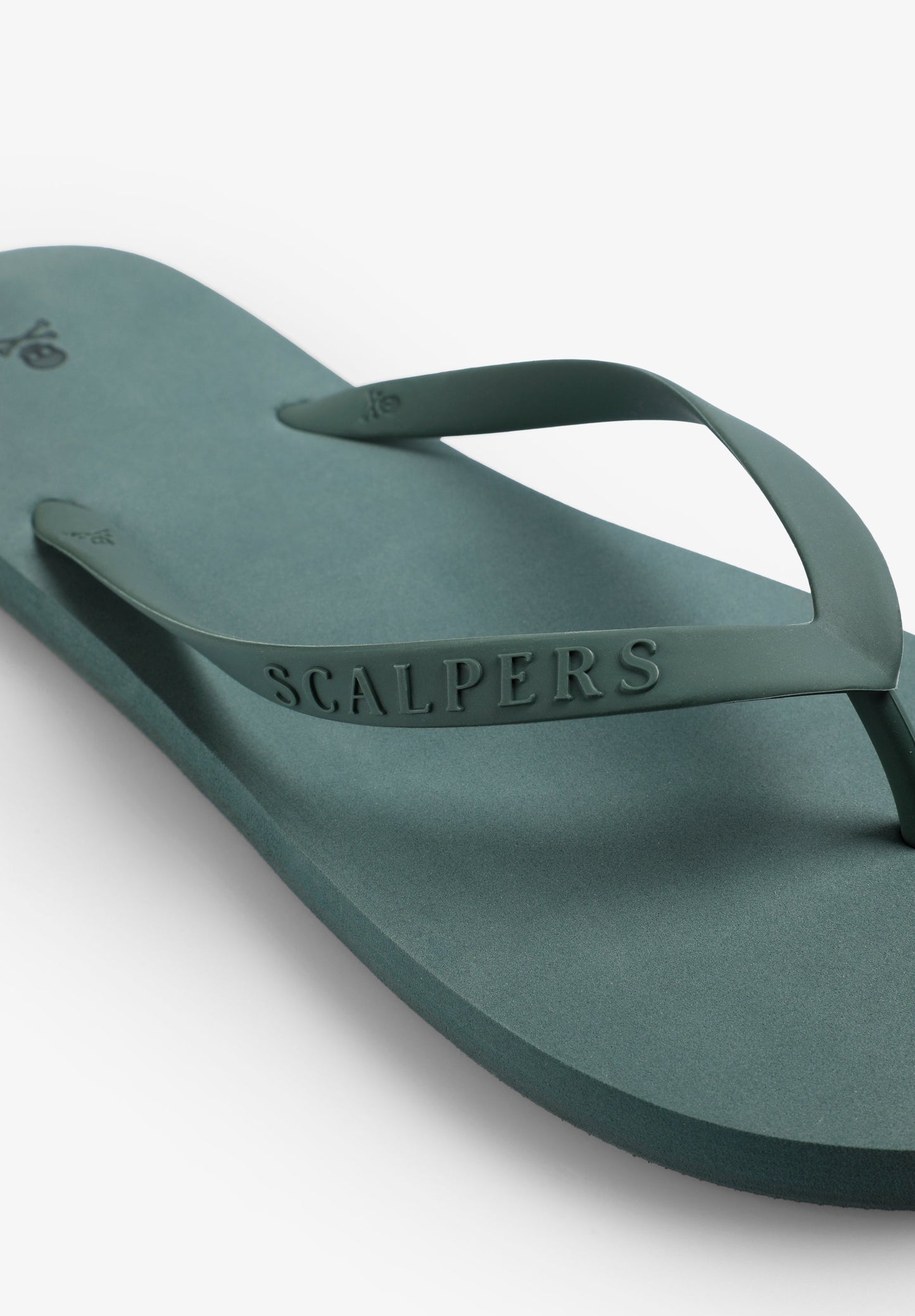BASIC SKULL FLIP-FLOPS