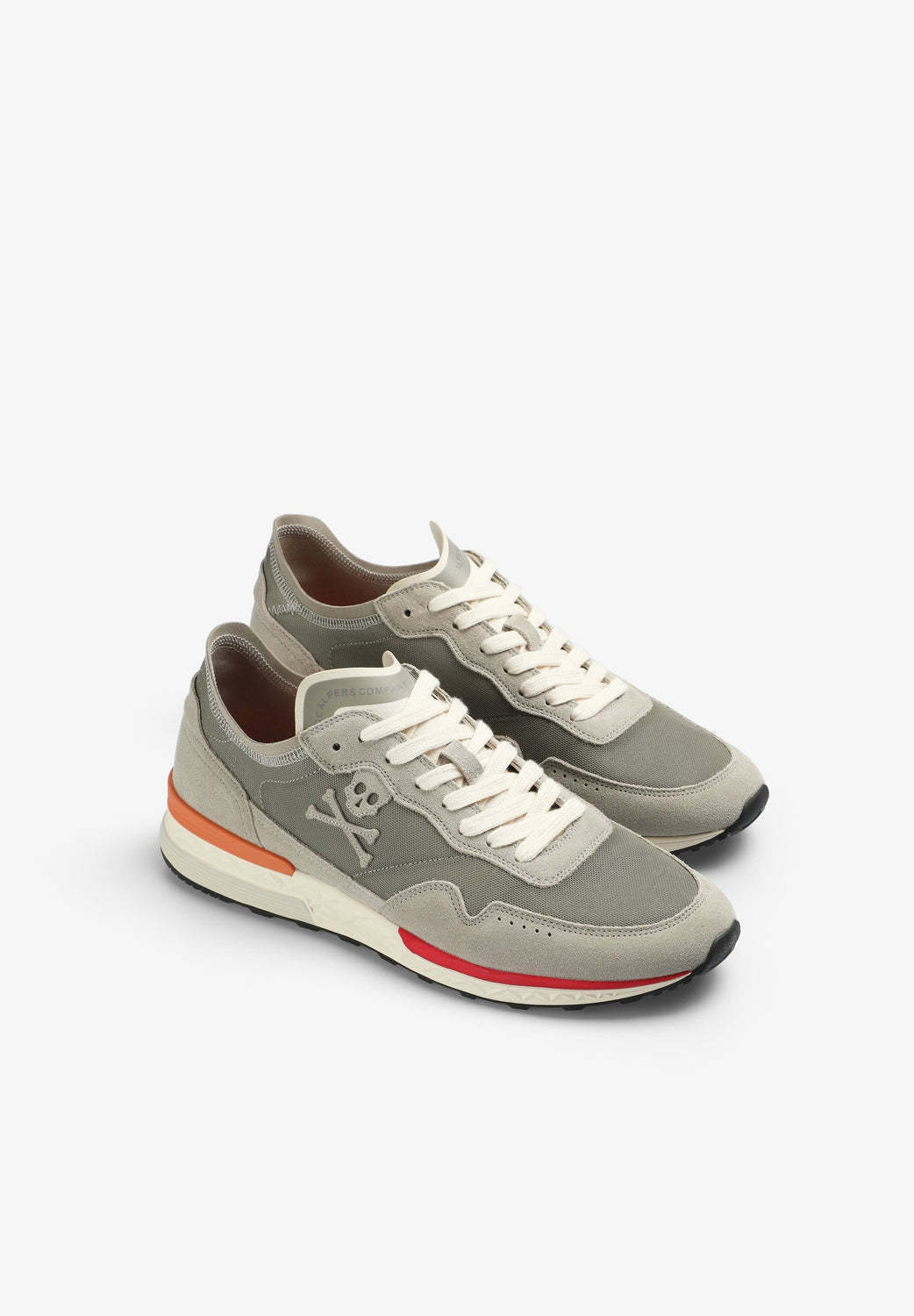 SNEAKERS CALAVERA DETALLE CONTRASTE - Scalpers