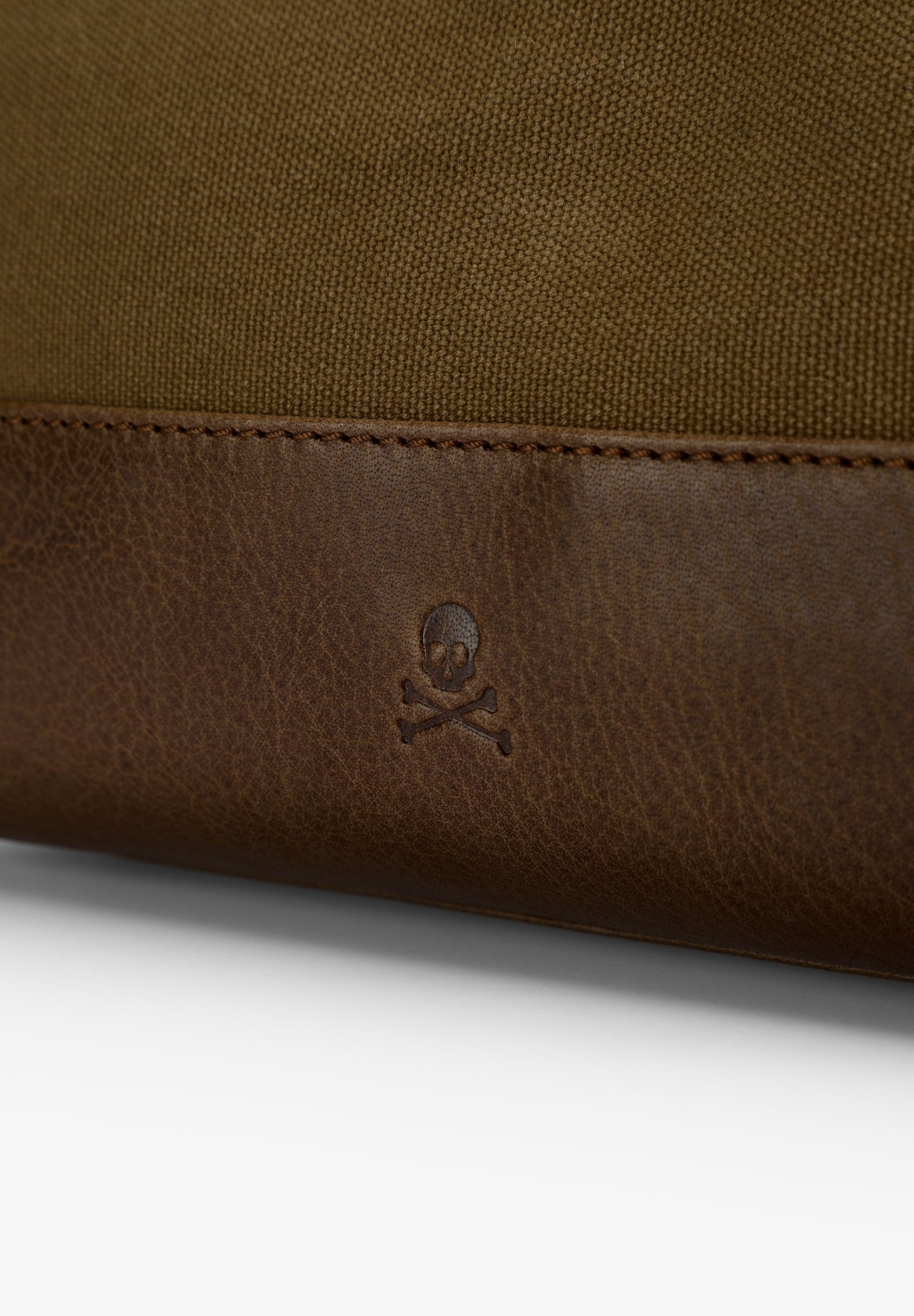 LEATHER TRAVEL TOILETRY BAG
