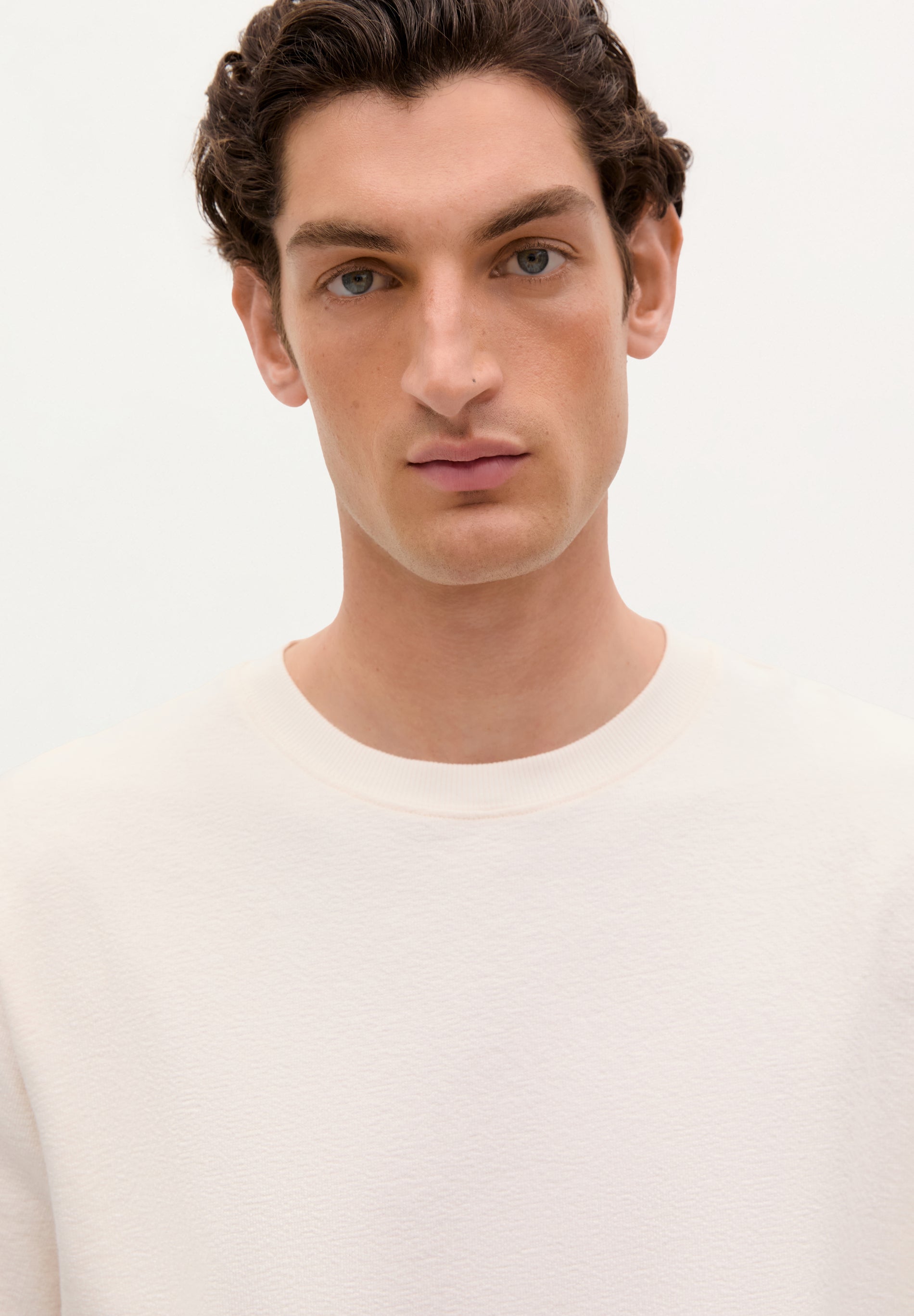 BASIC SHORT SLEEVE T-SHIRT