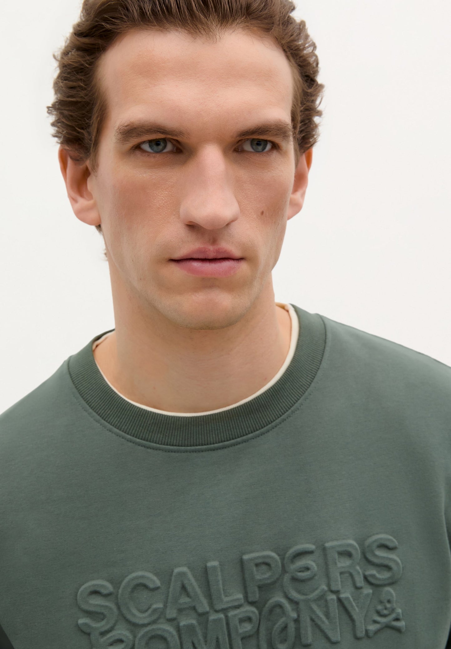 SWEATSHIRT WITH RAISED LOGO