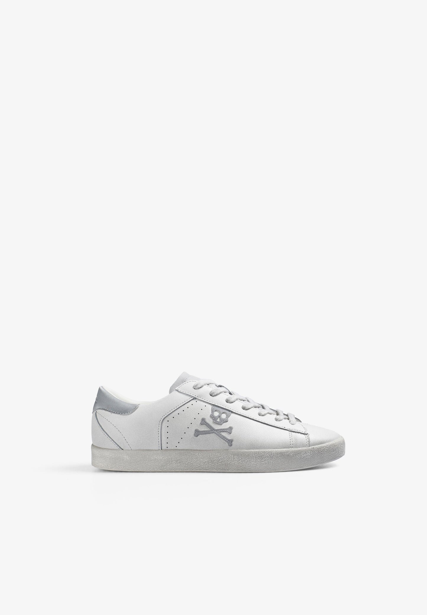 LOW TOP SNEAKERS WITH SIDE SKULL