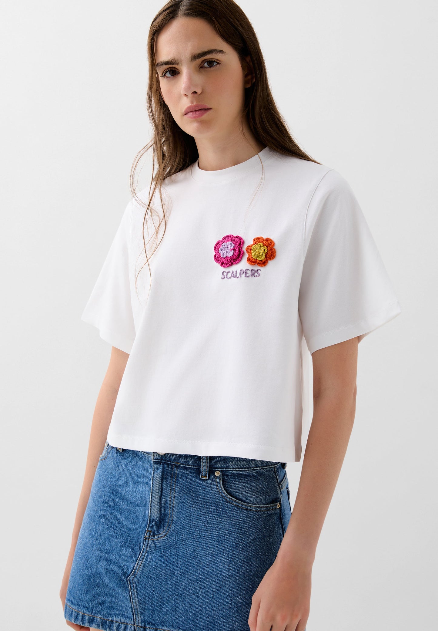 T-SHIRT WITH CROCHET DETAIL