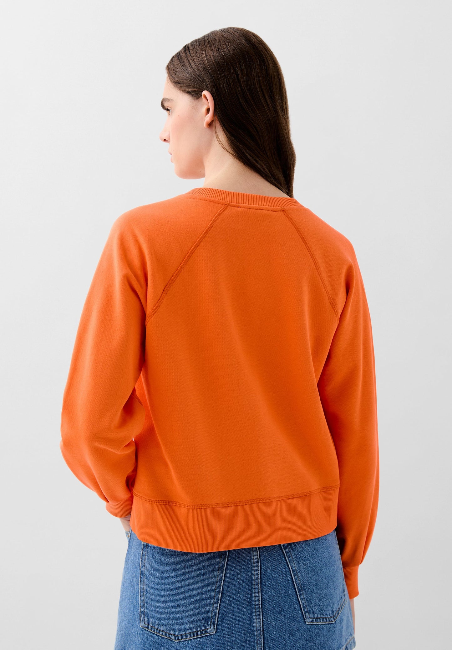 SWEATSHIRT WITH CONTRAST EMBROIDERY