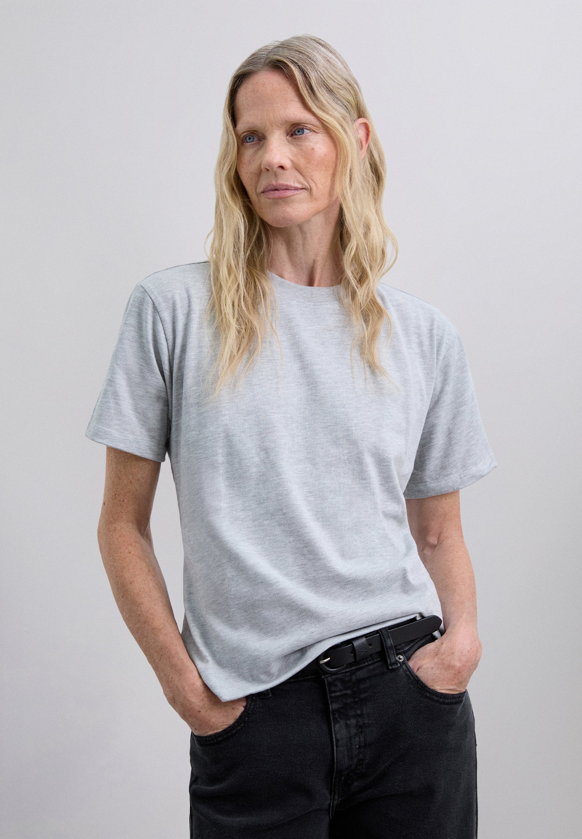 BACK KNOT T-SHIRT