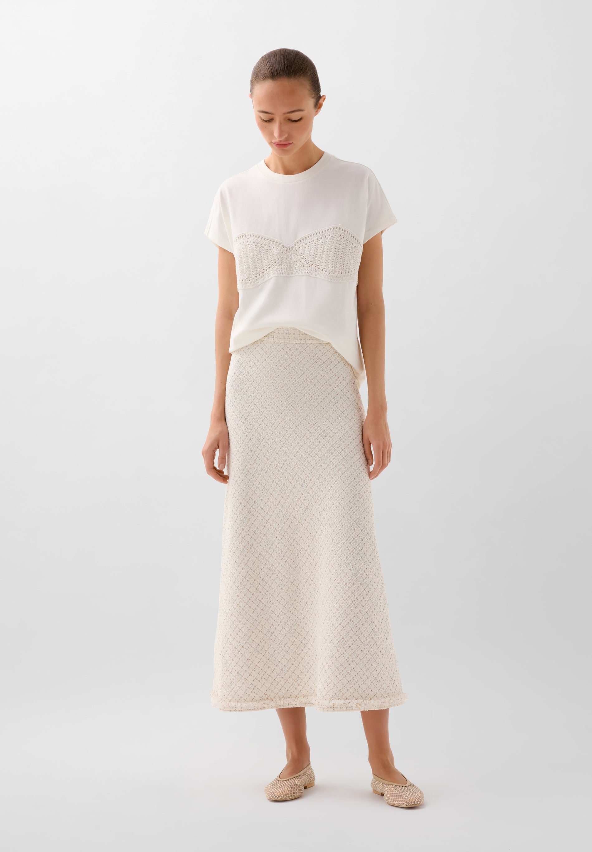 T-SHIRT WITH CROCHET DETAIL