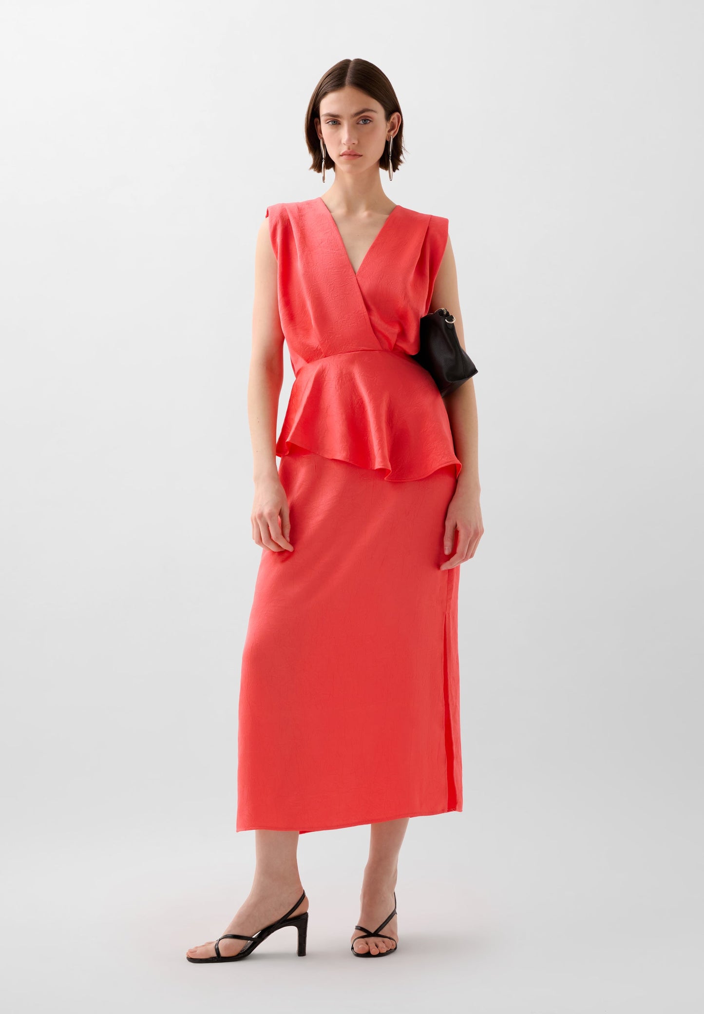 CROSSOVER TEXTURED TOP