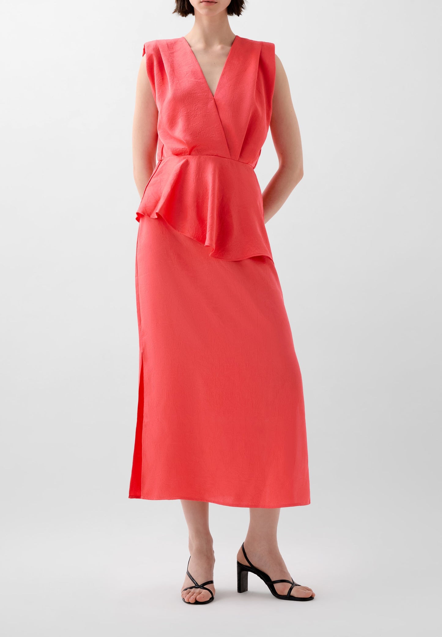 CROSSOVER TEXTURED TOP