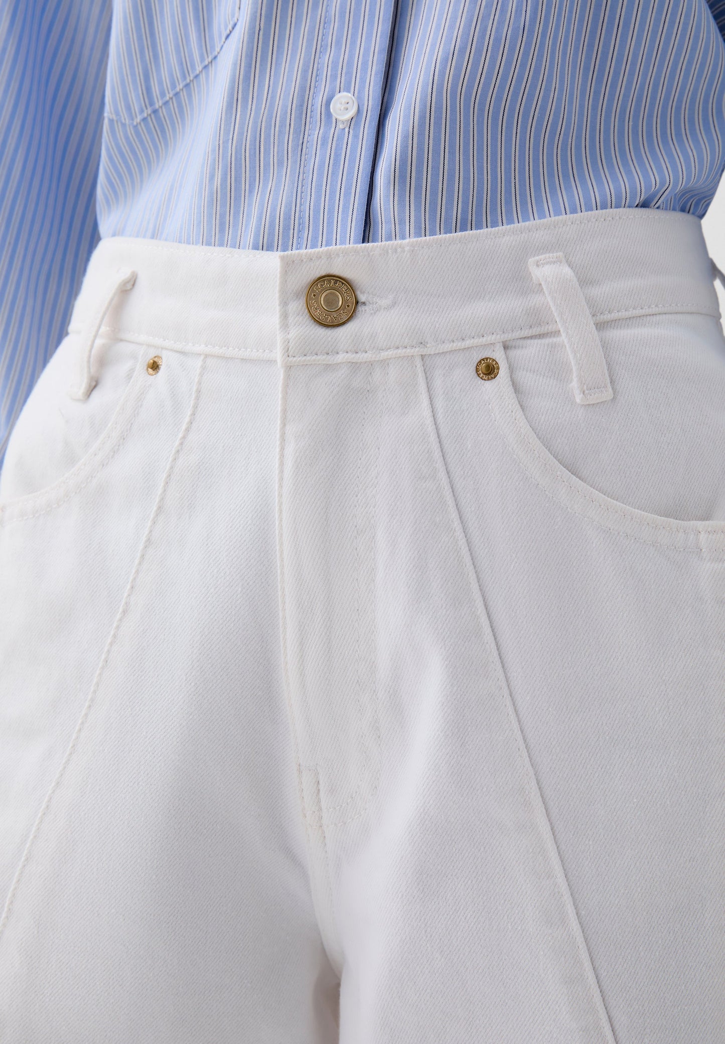 HIGH WAIST JEANS WITH SEAM DETAIL