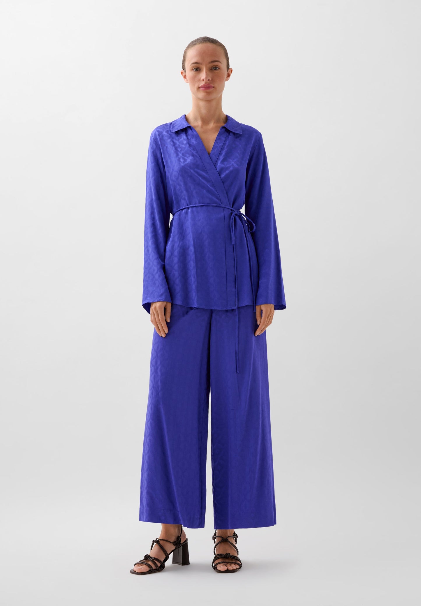 TIE WAIST JACQUARD KAFTAN