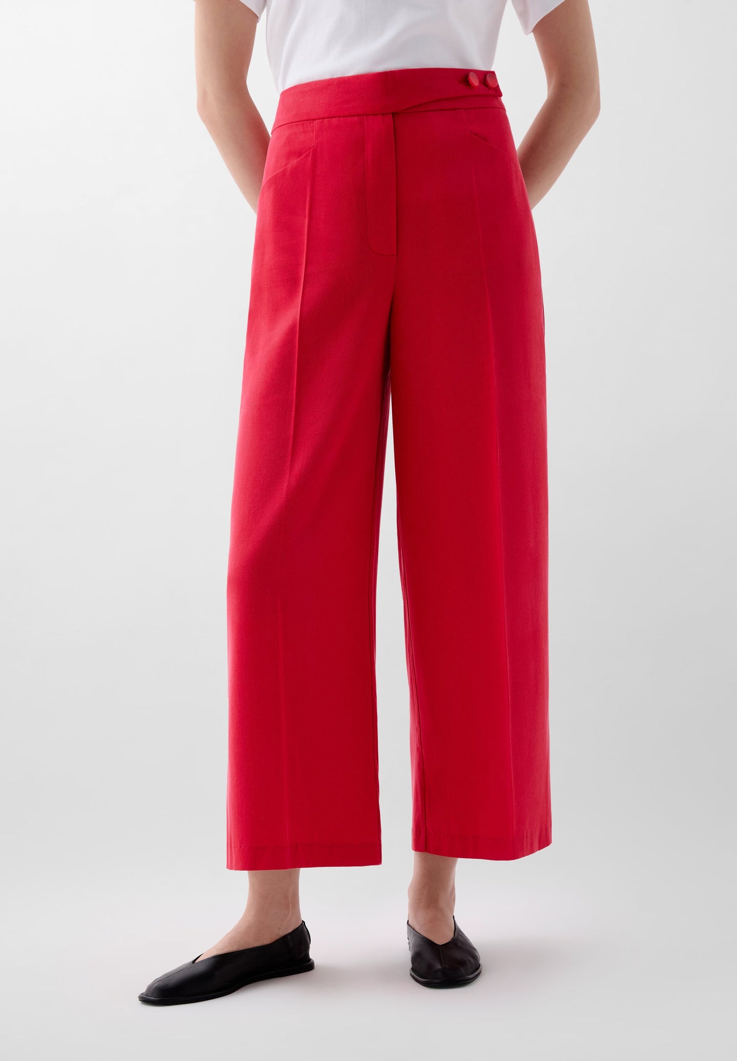 STRAIGHT FLOWING TROUSERS