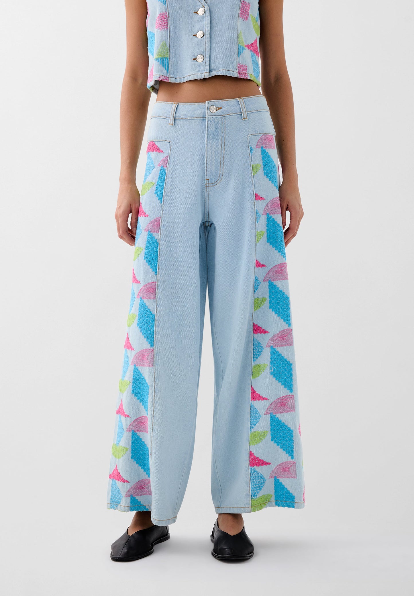 EMBROIDERED CULOTTES JEANS