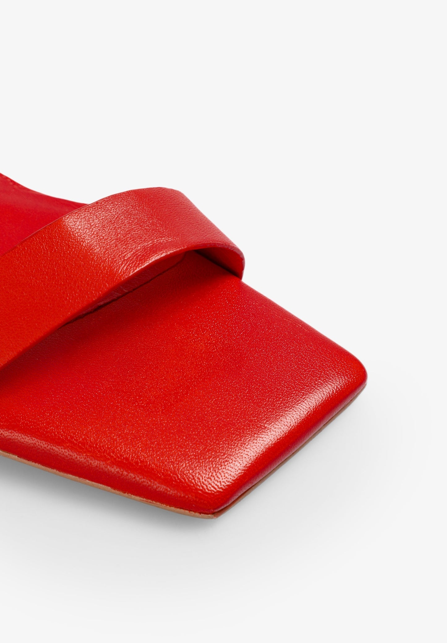 LEATHER HEELED SANDALS