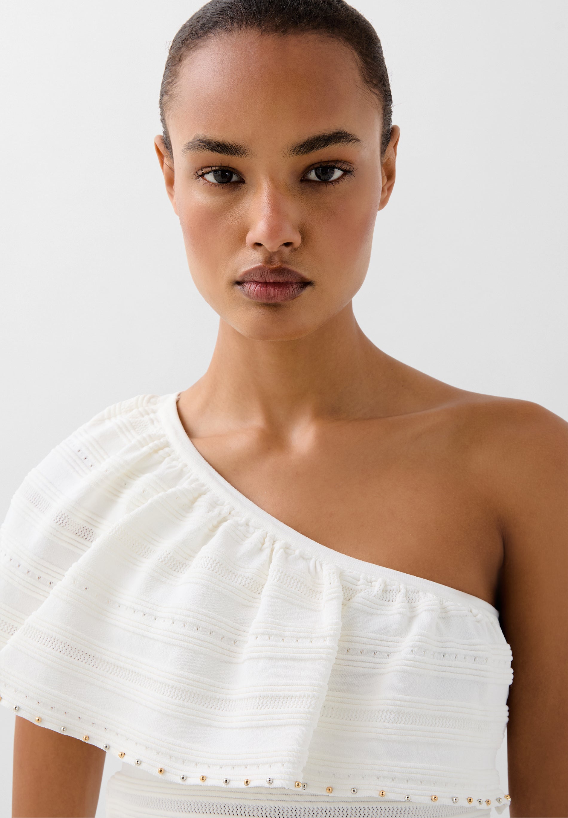 SC ASYM KNIT STUDS TOP