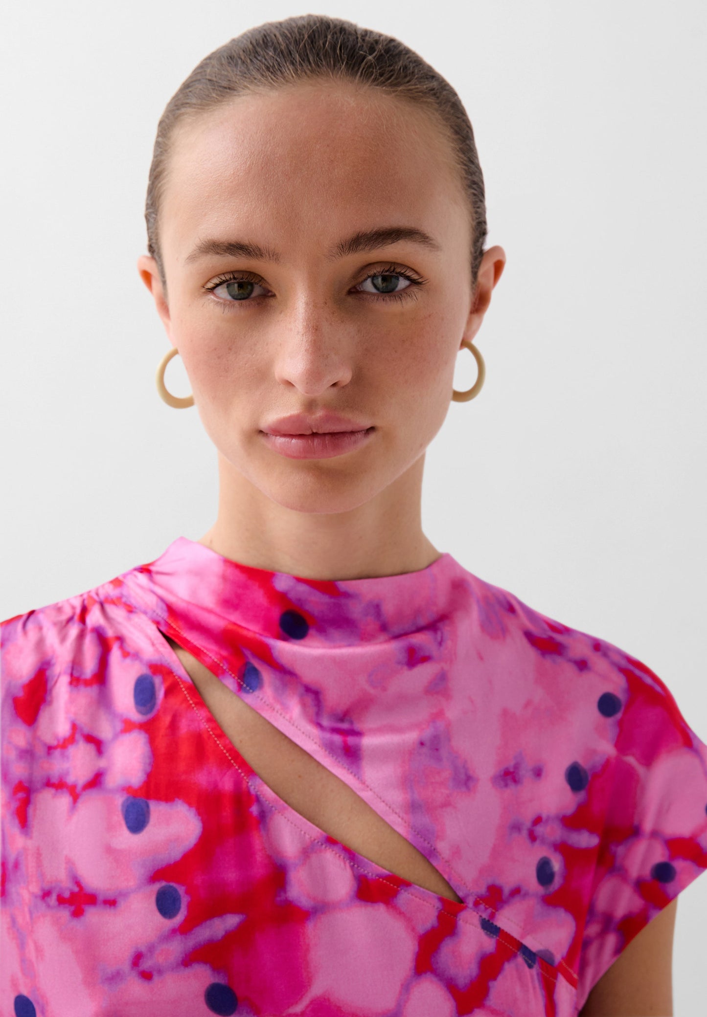 TIE-DYE DRESS WITH CUT-OUTS