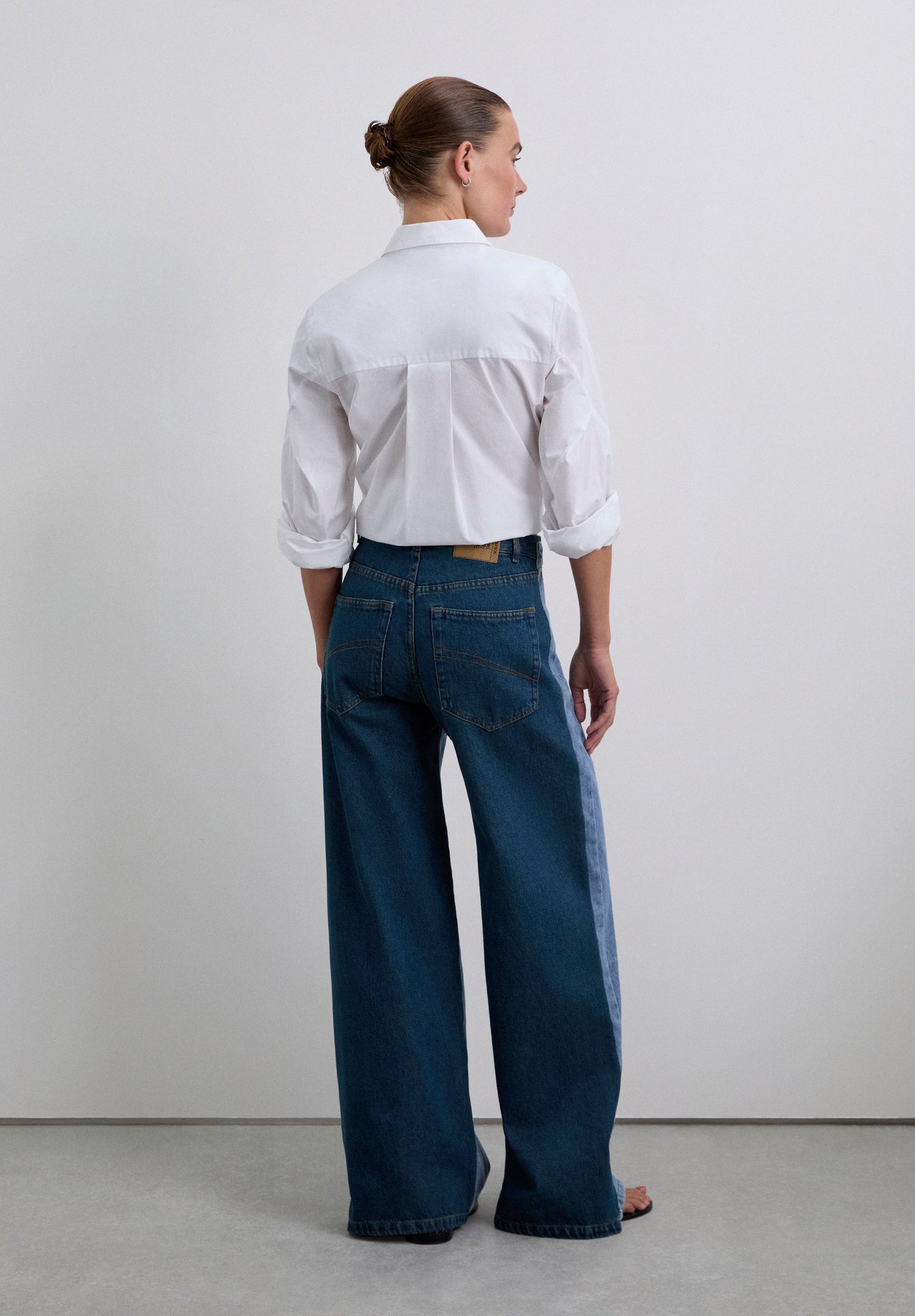 TWO-TONE JEANS