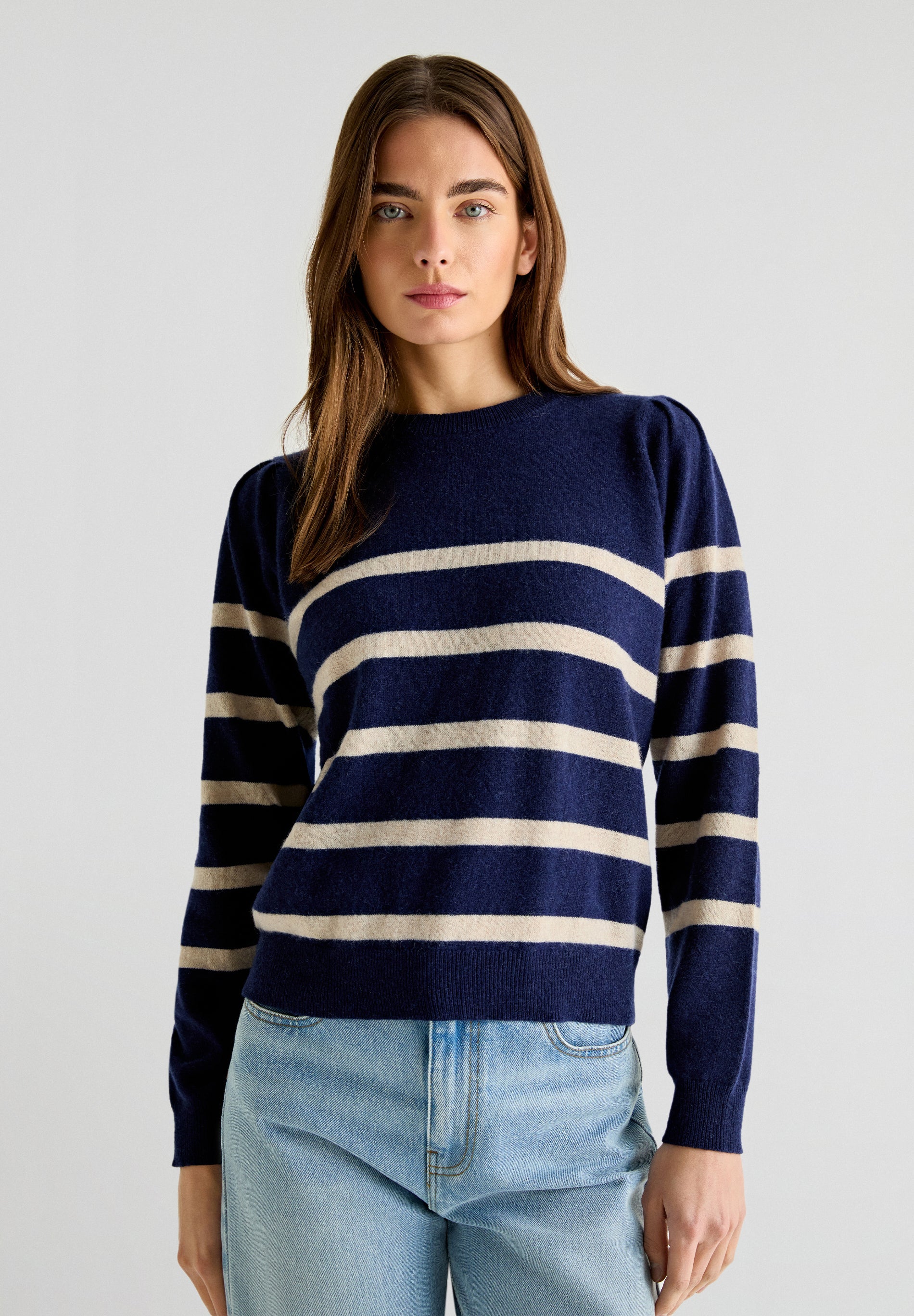 SWEATER WITH GATHERED SHOULDER