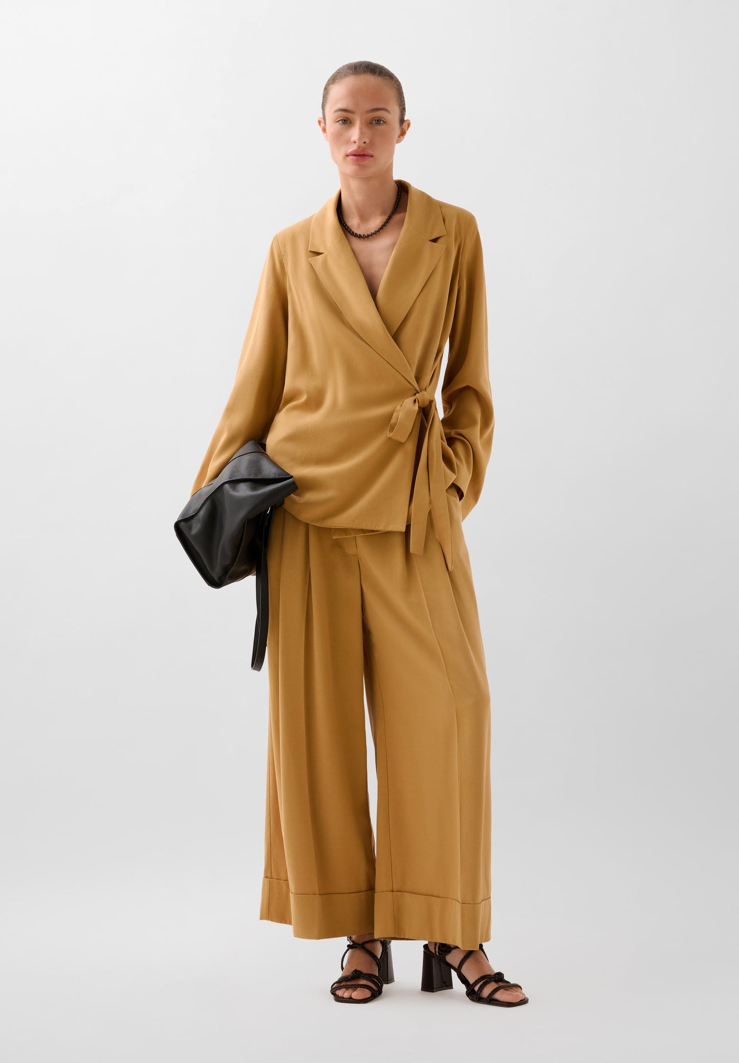 DOUBLE-BREASTED BLAZER WITH BOW