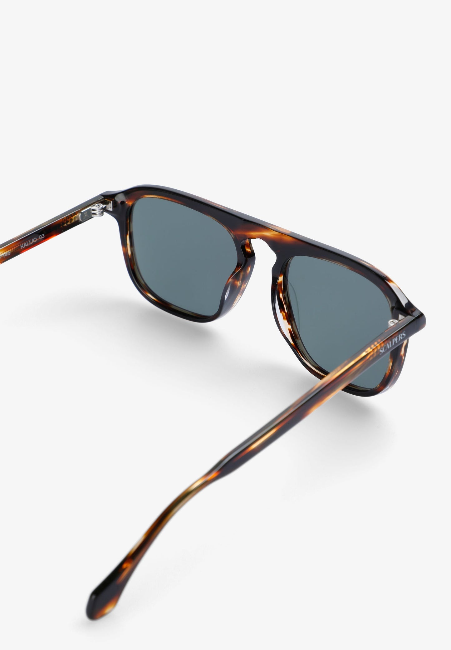 RETRO SUNGLASSES