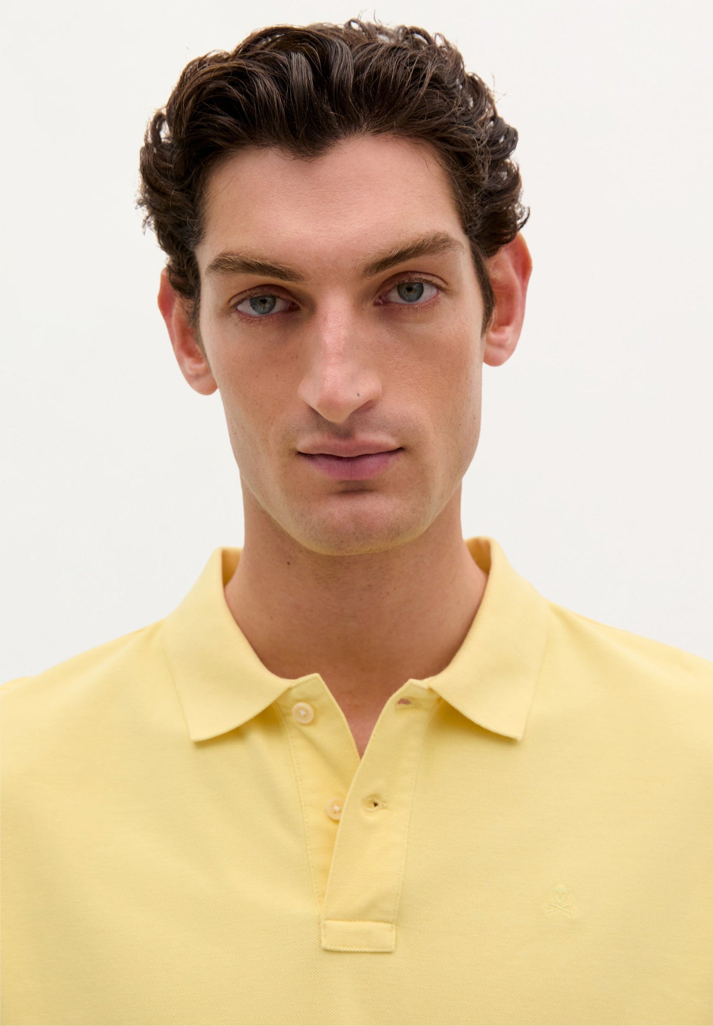 BASIC POLO SHIRT WITH SKULL DETAIL