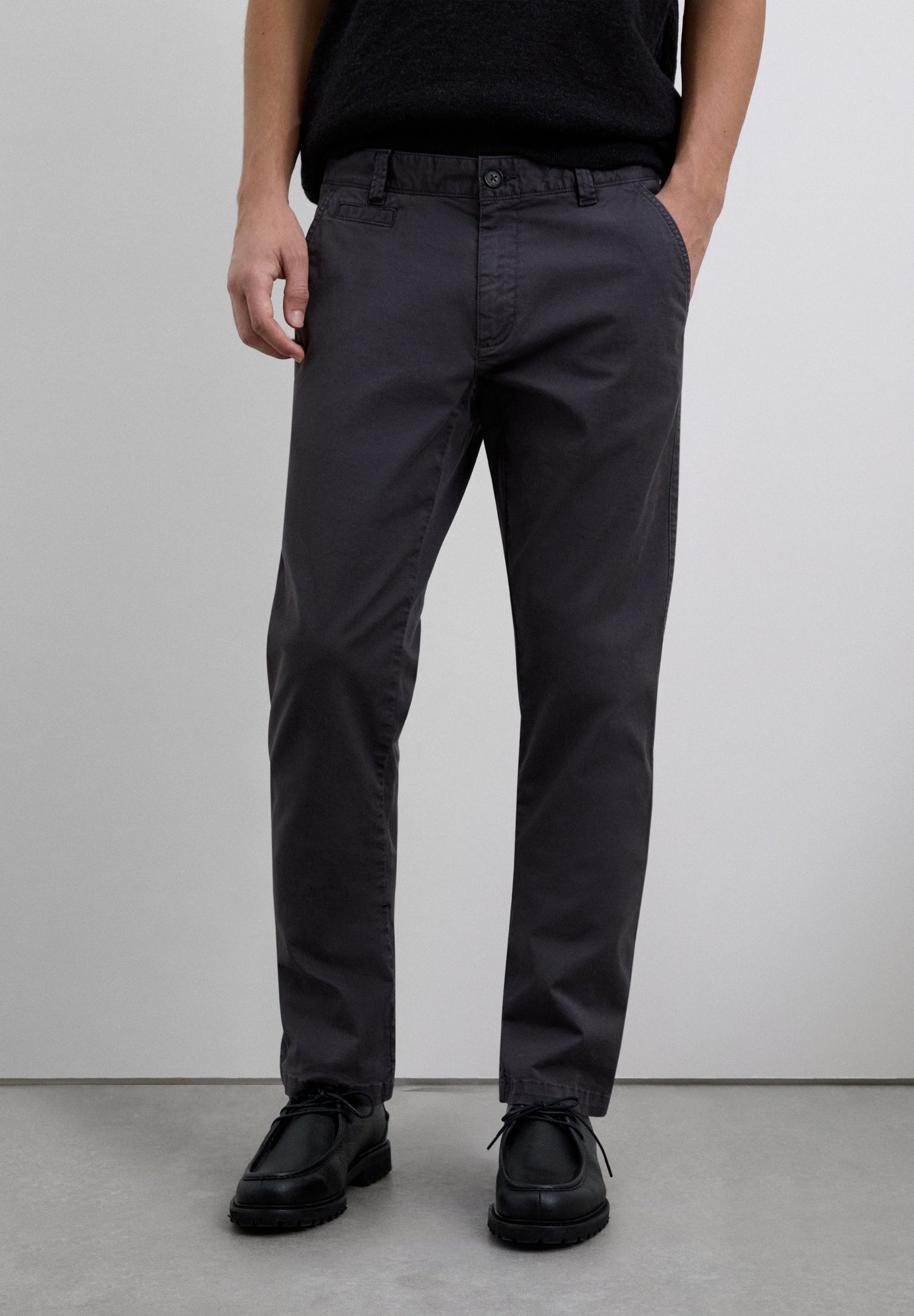 CASUAL CHINO TROUSERS