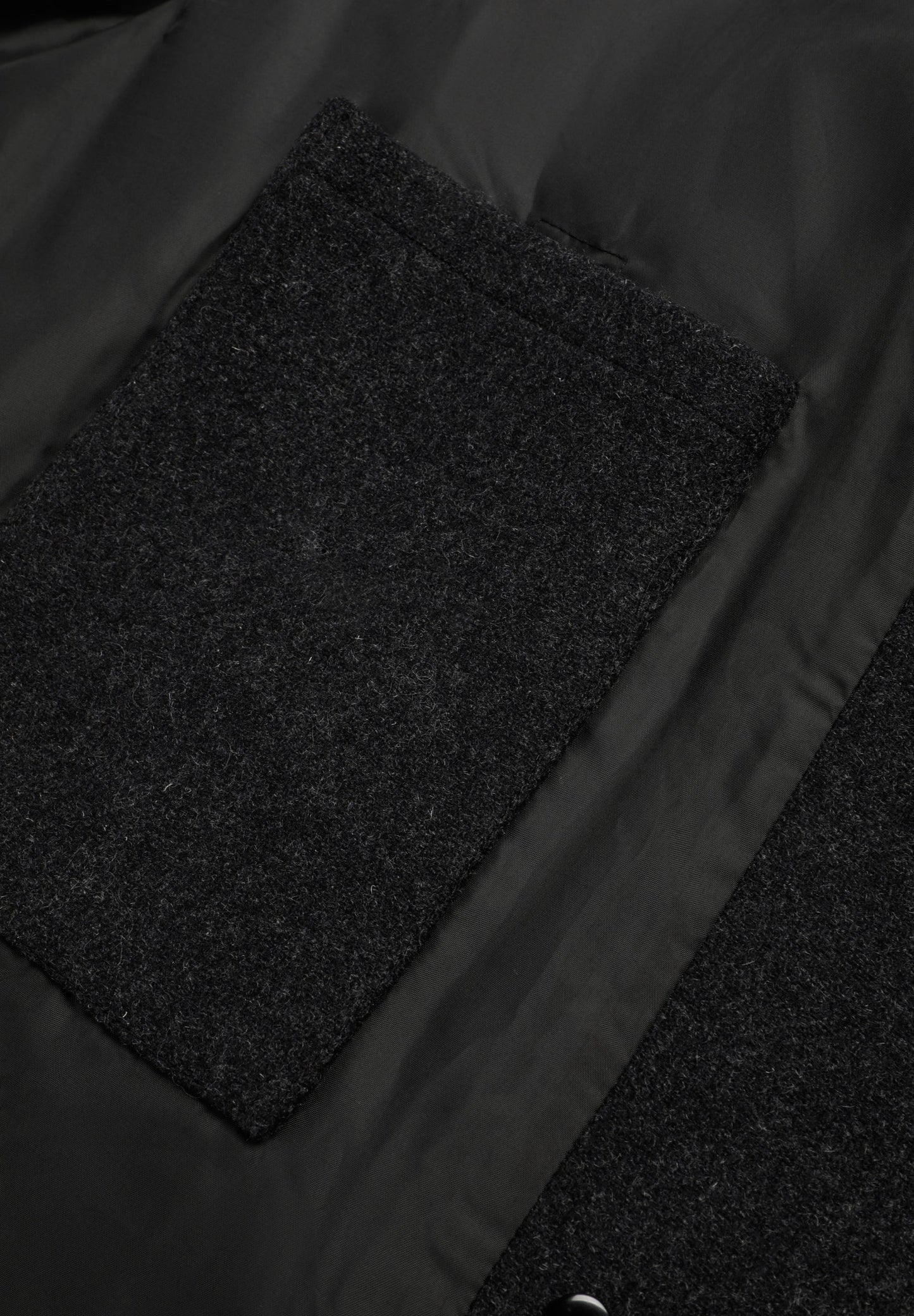 DOUBLE-BREASTED WOOL COAT