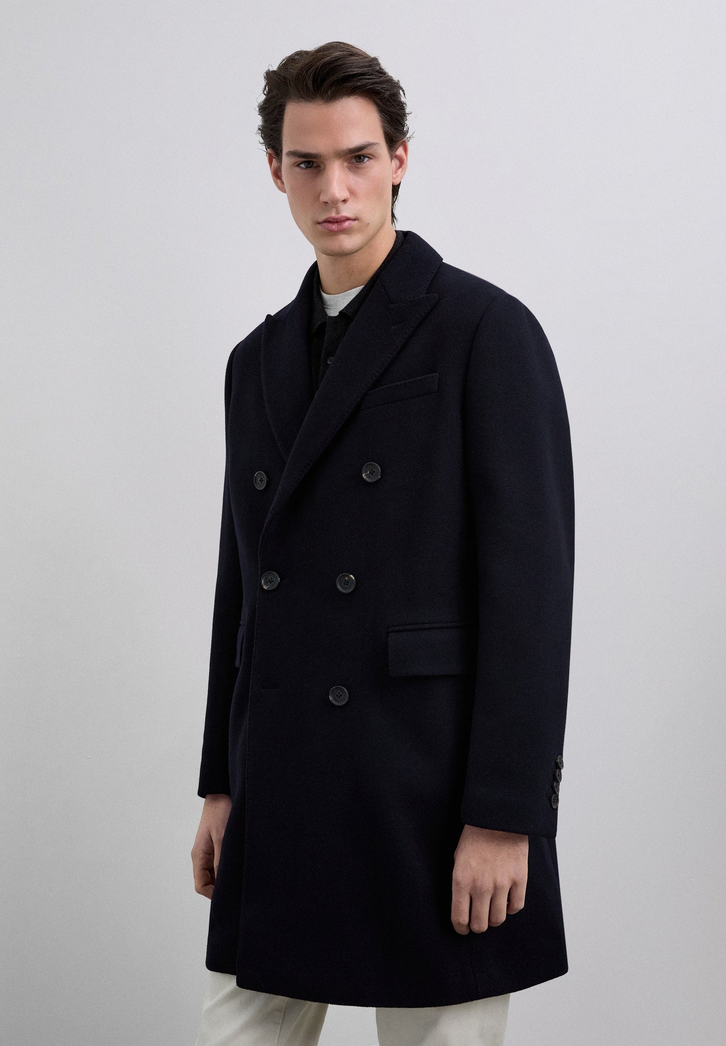 DOUBLE-BREASTED WOOL BLEND COAT