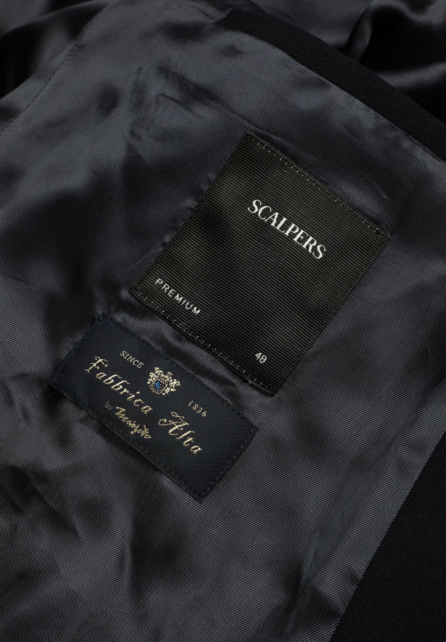 100% WOOL TRENCH COAT