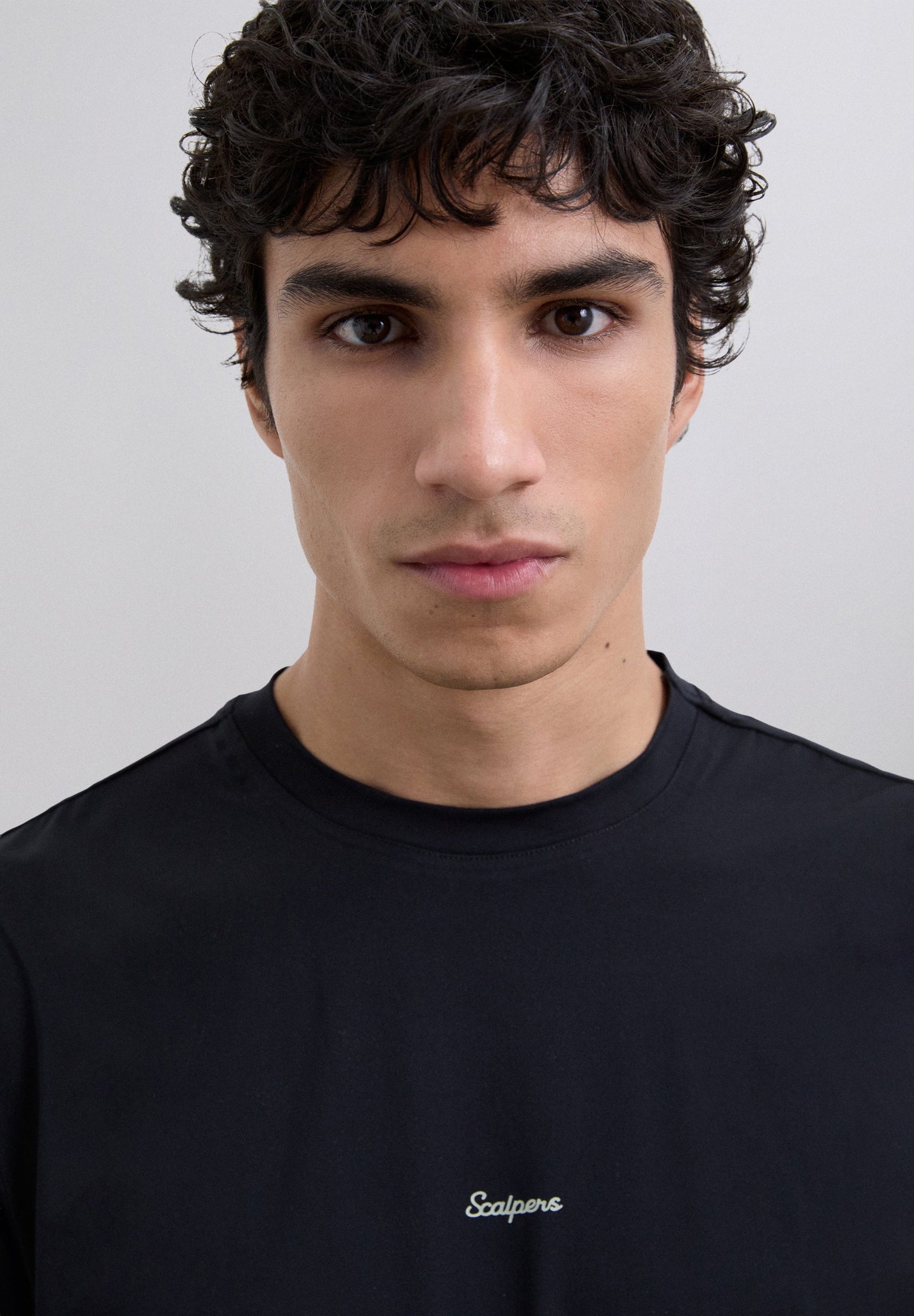 CONTRAST TECHNICAL T-SHIRT