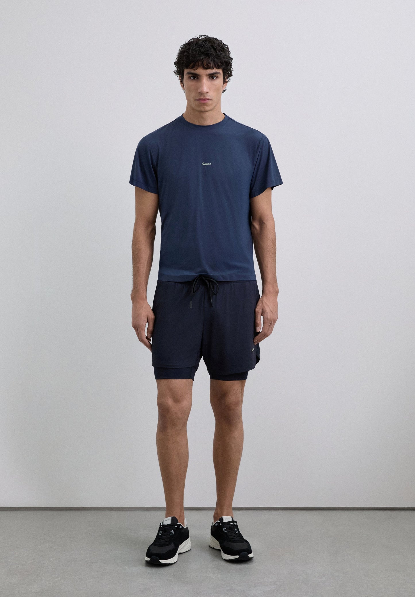 CONTRAST TECHNICAL T-SHIRT