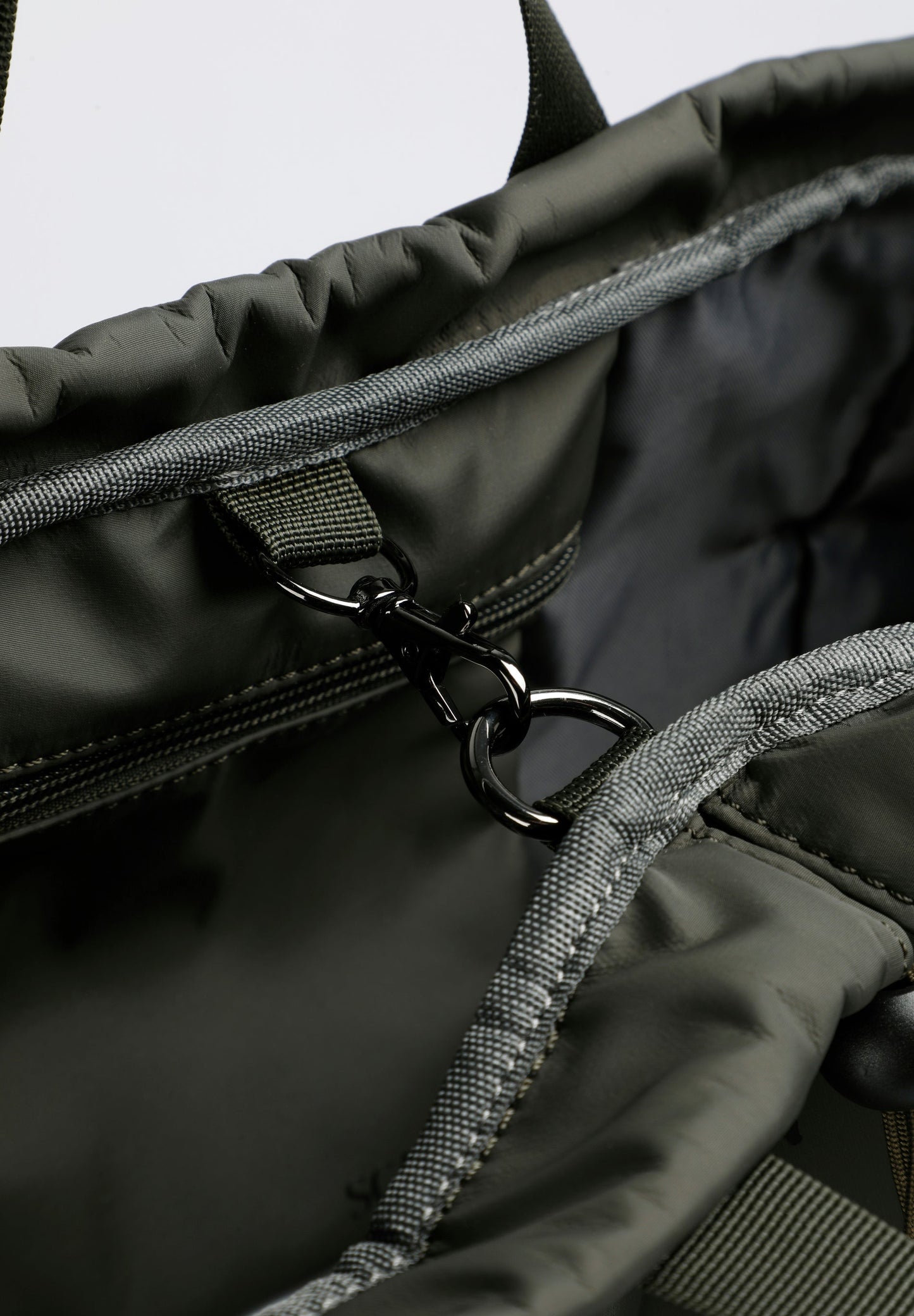 TECHNICAL BACKPACK WITH HOOK