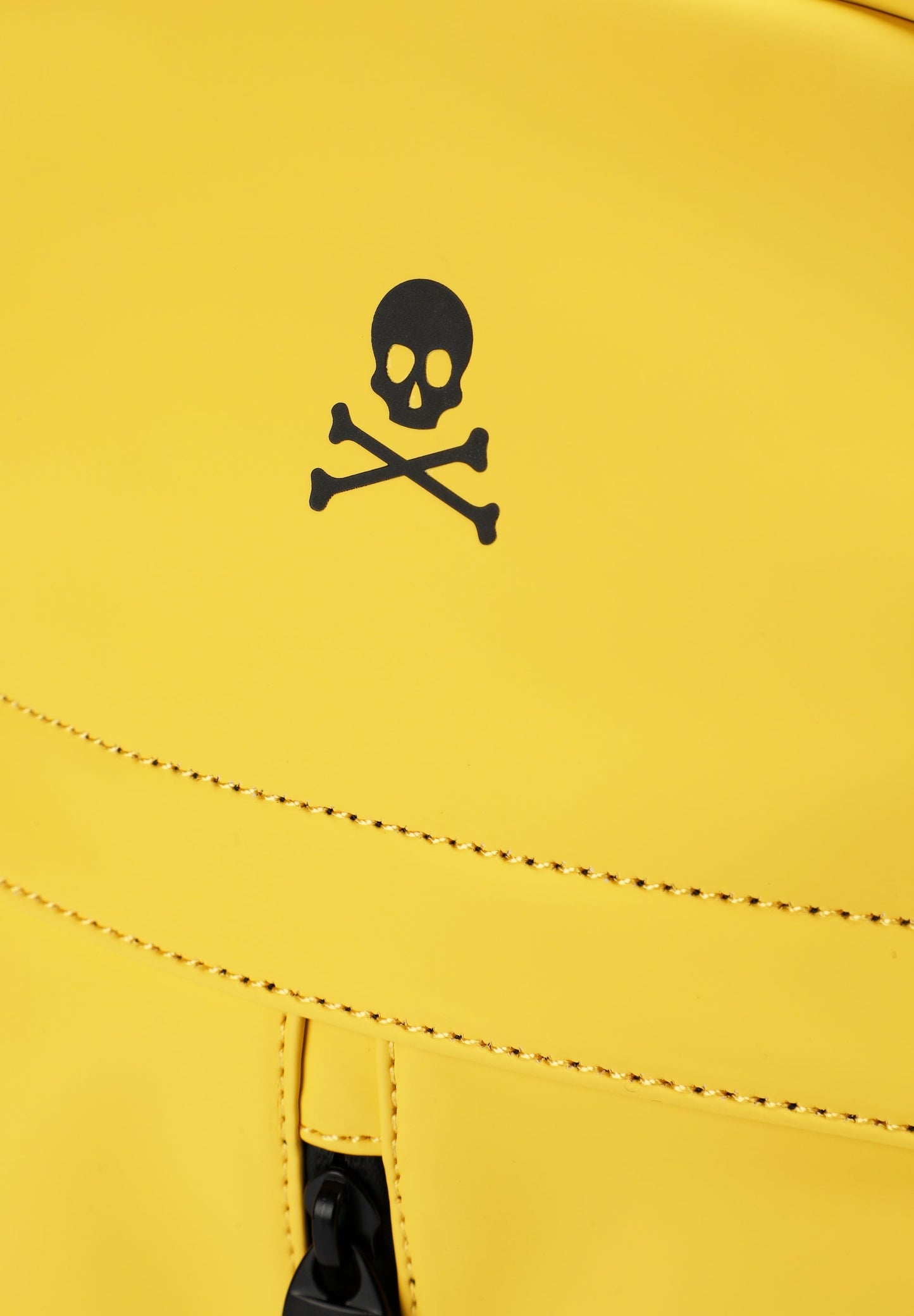 TECHNICAL BACKPACK WITH SKULL