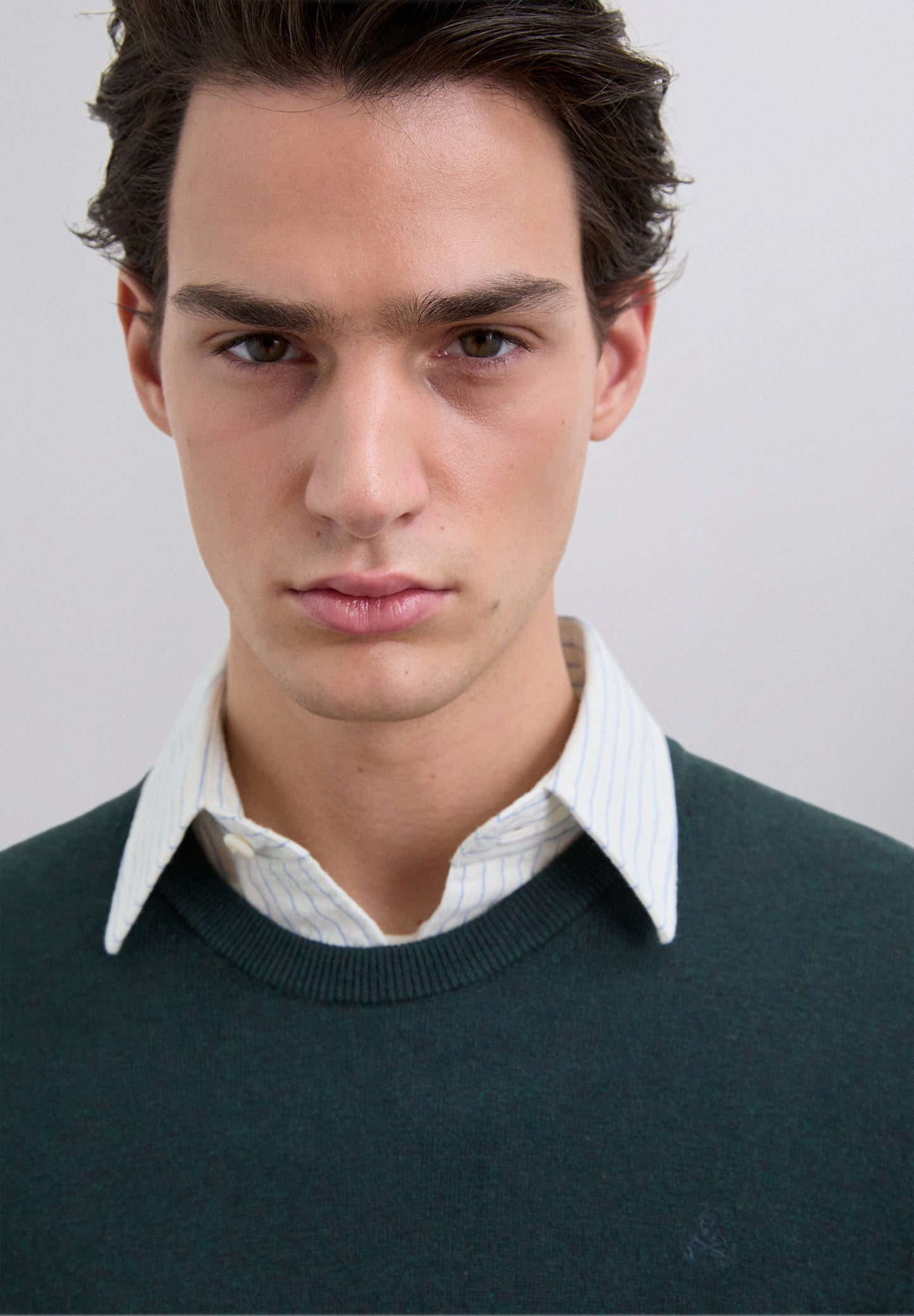 SWEATER WITH EMBROIDERED SKULL