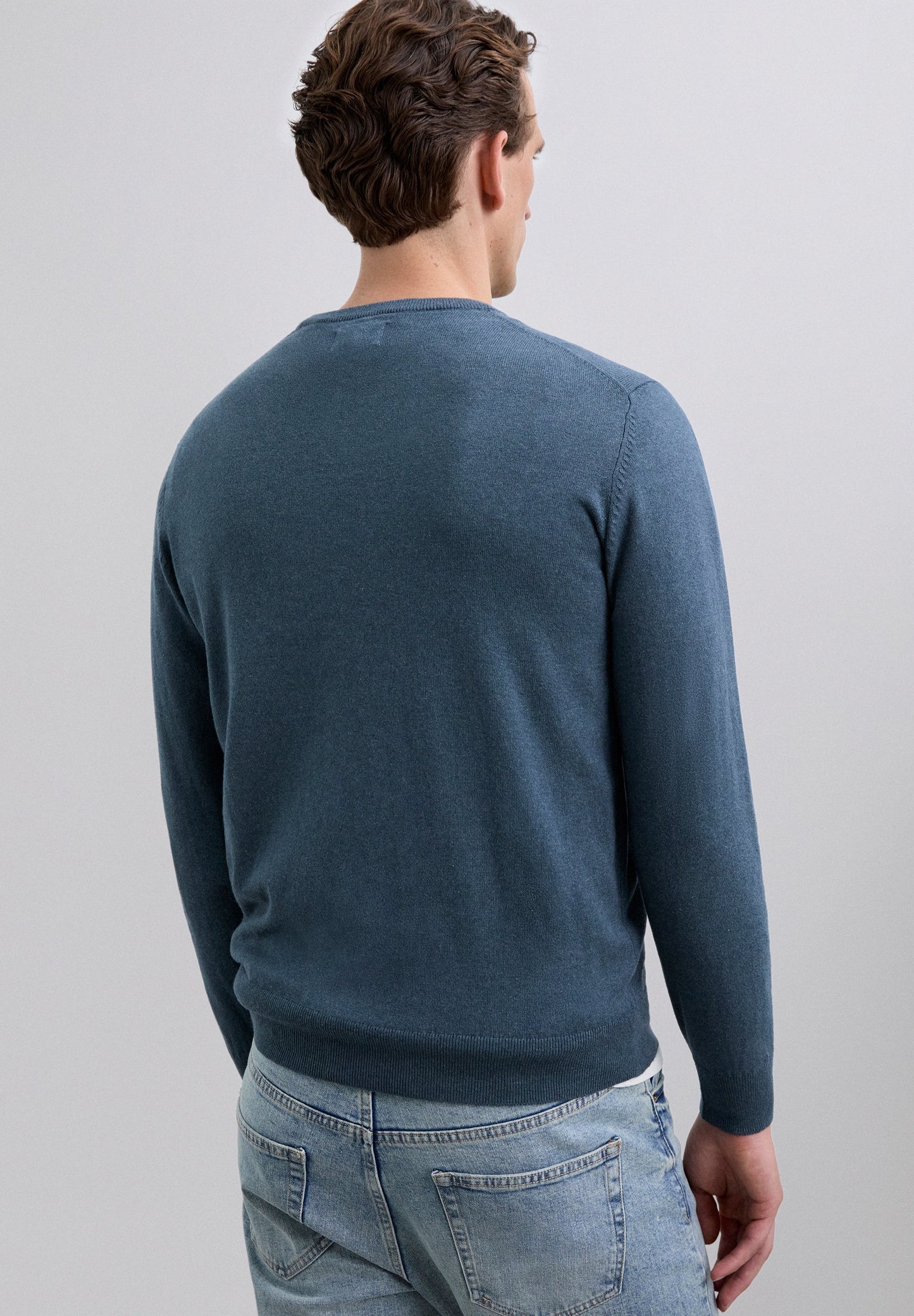 SWEATER WITH EMBROIDERED SKULL