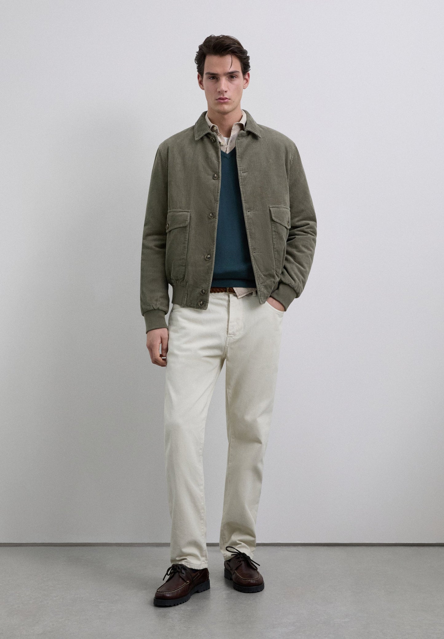 V-NECK WOOL SWEATER WITH SKULL