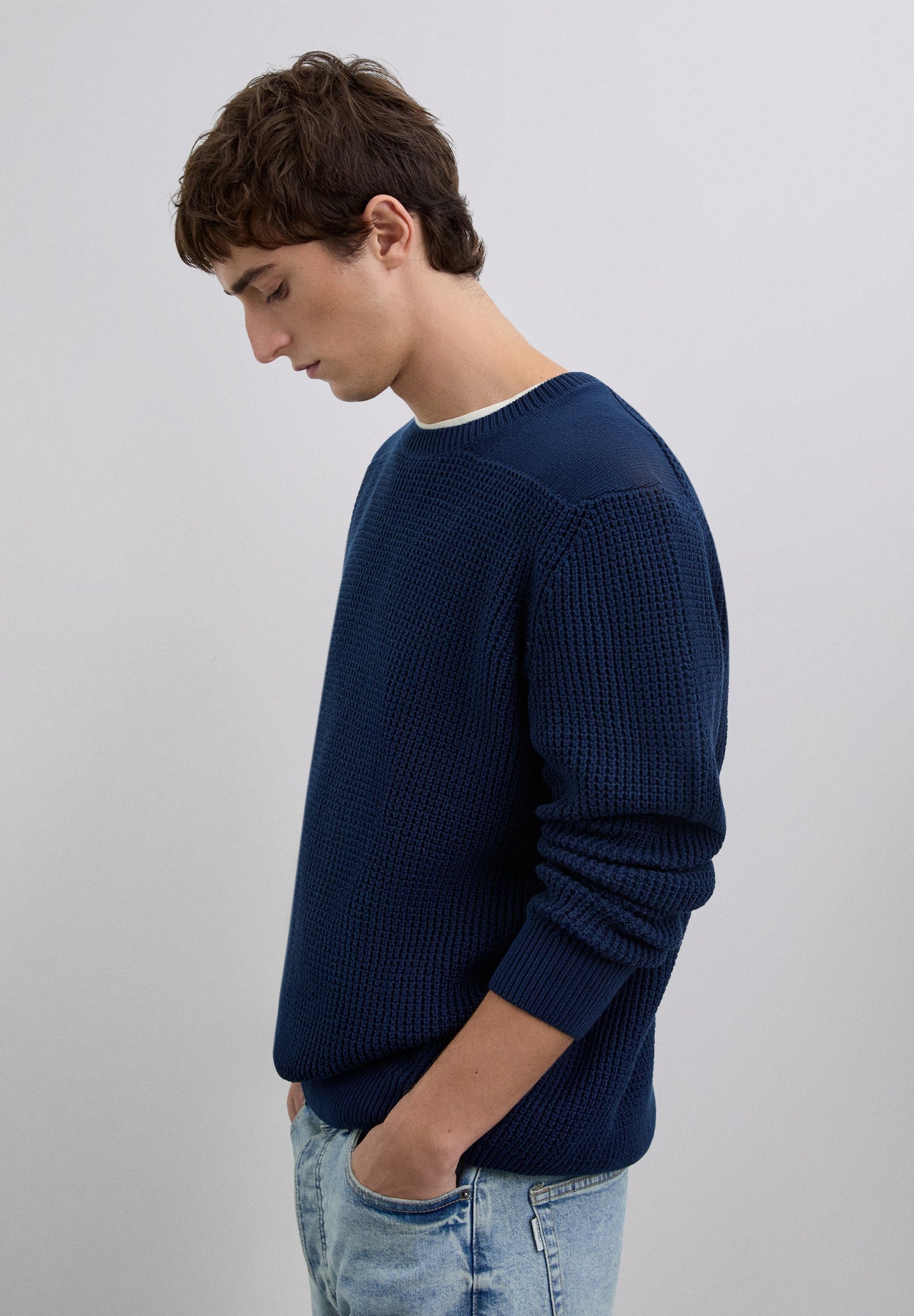 SWEATER WITH TEXTURED LOGO